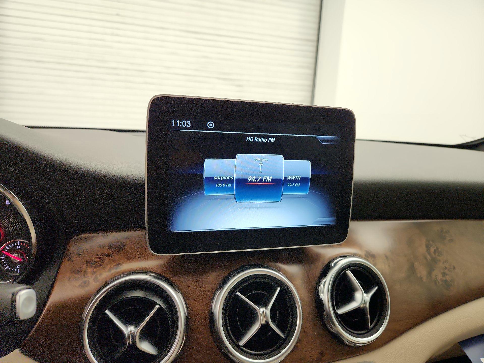 Thumbnail: 2020 Mercedes-Benz GLA - 15