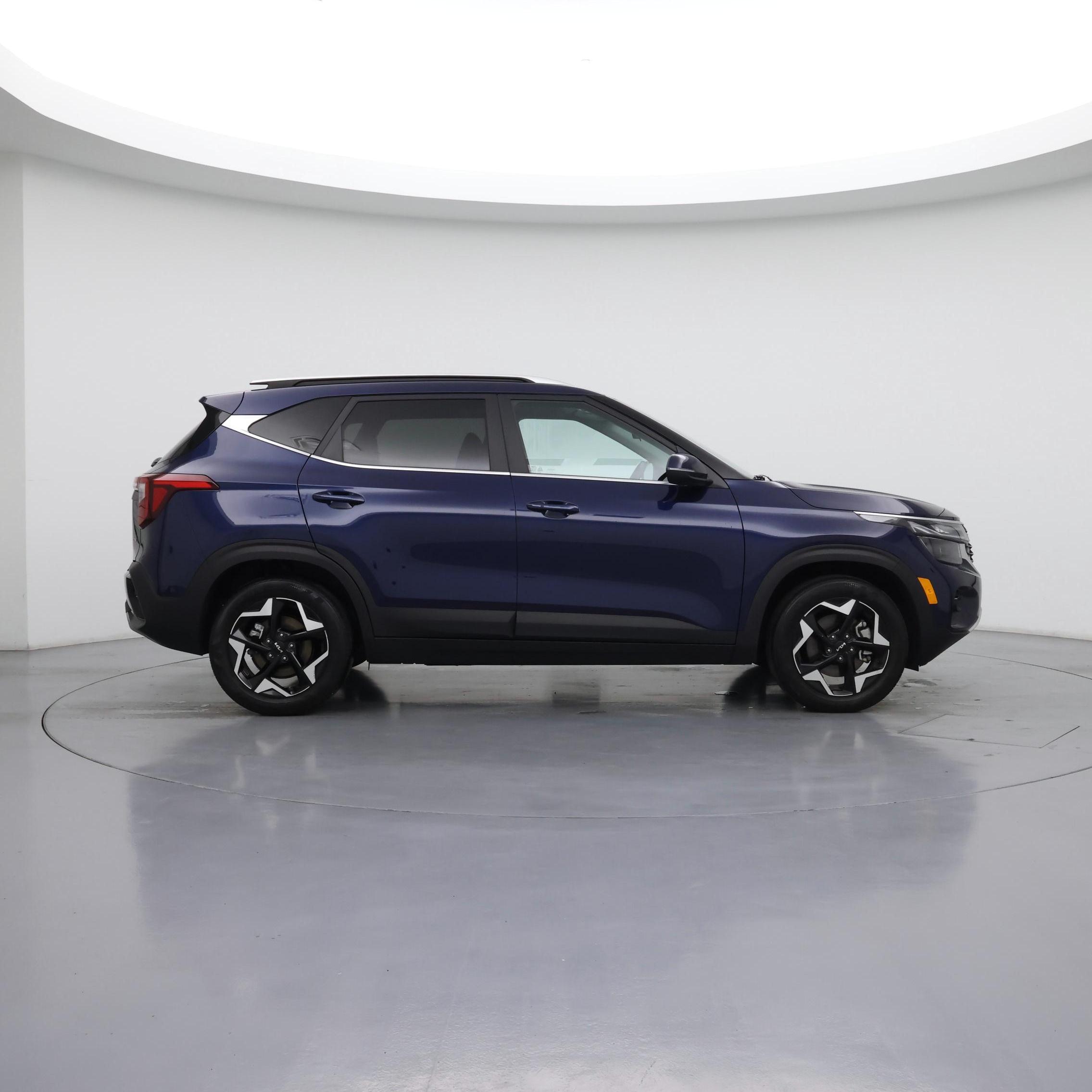 Thumbnail: 2024 Kia Seltos - 7