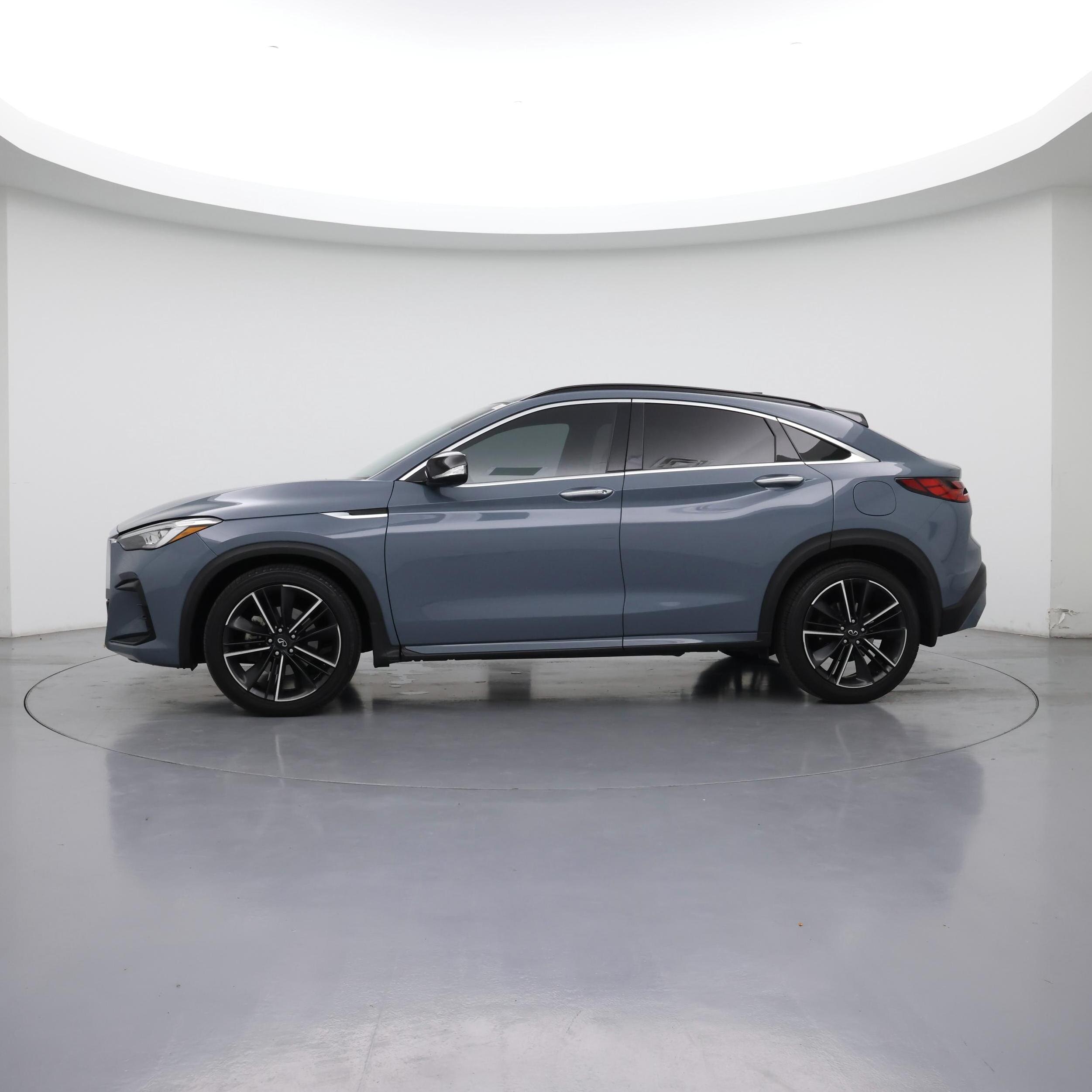 Thumbnail: 2022 INFINITI QX55 - 3