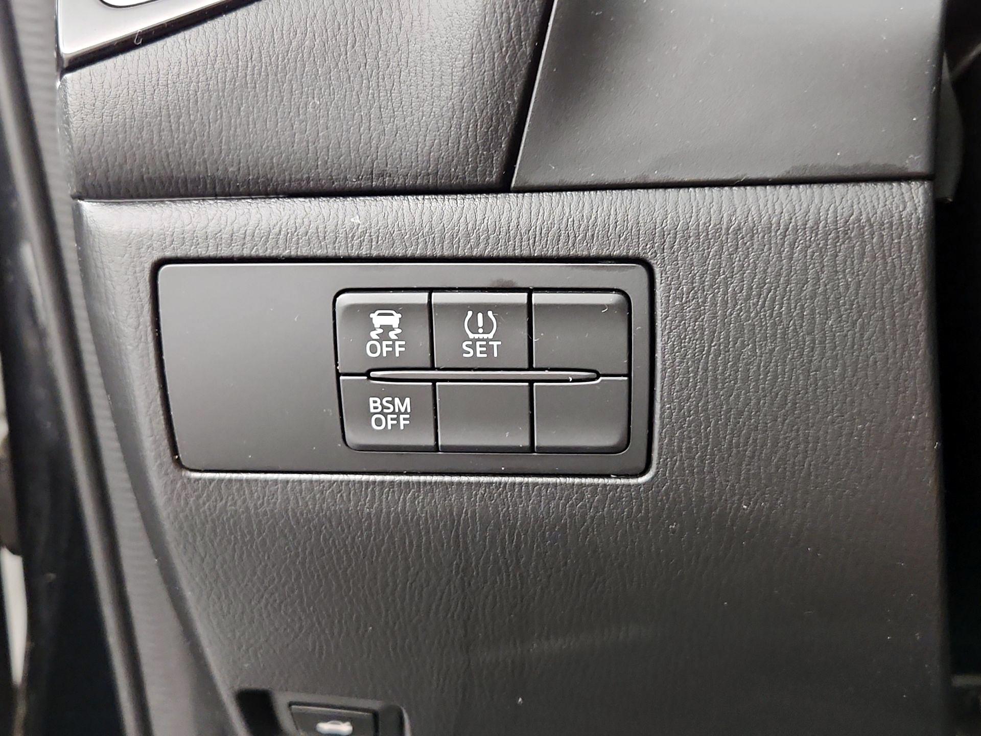 Thumbnail: 2014 Mazda Mazda3 - 13
