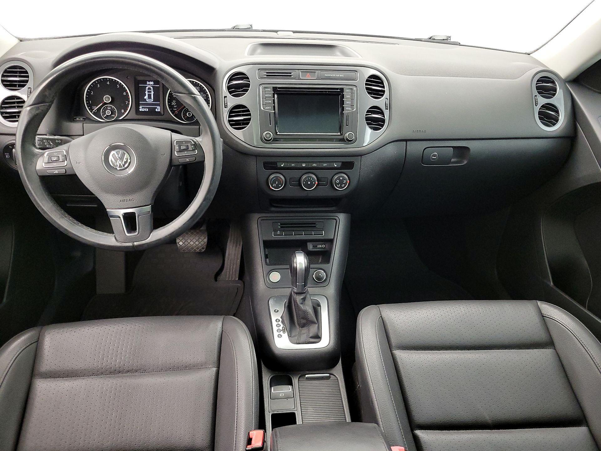 Thumbnail: 2016 Volkswagen Tiguan - 9