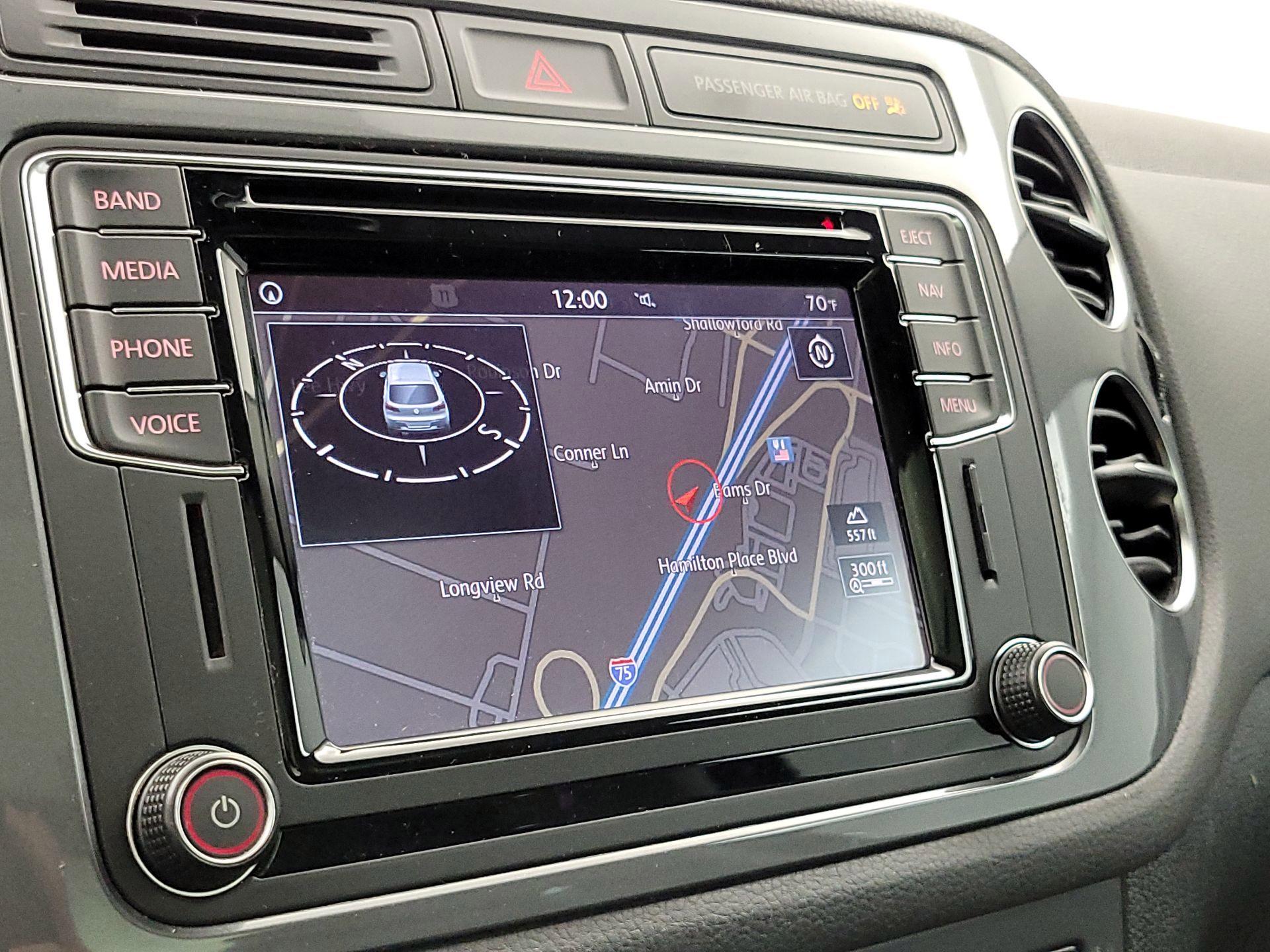 Thumbnail: 2016 Volkswagen Tiguan - 14