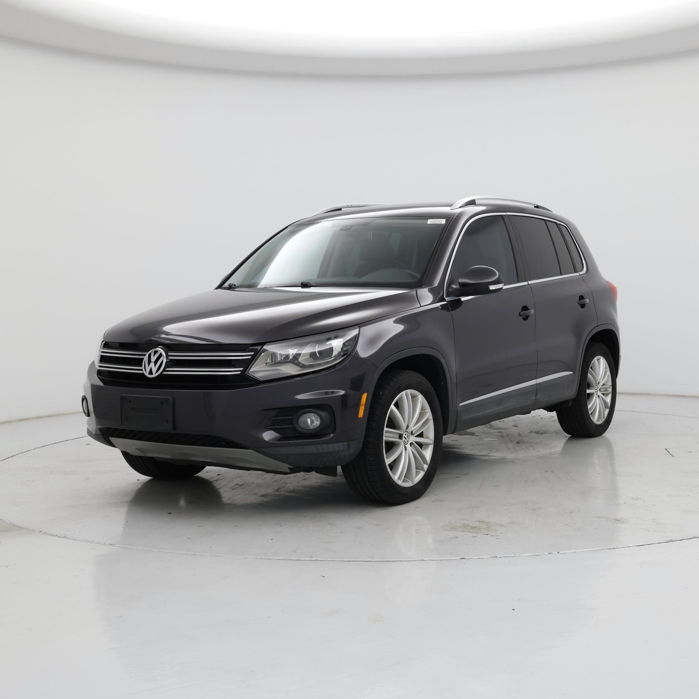 Thumbnail: 2016 Volkswagen Tiguan - 4