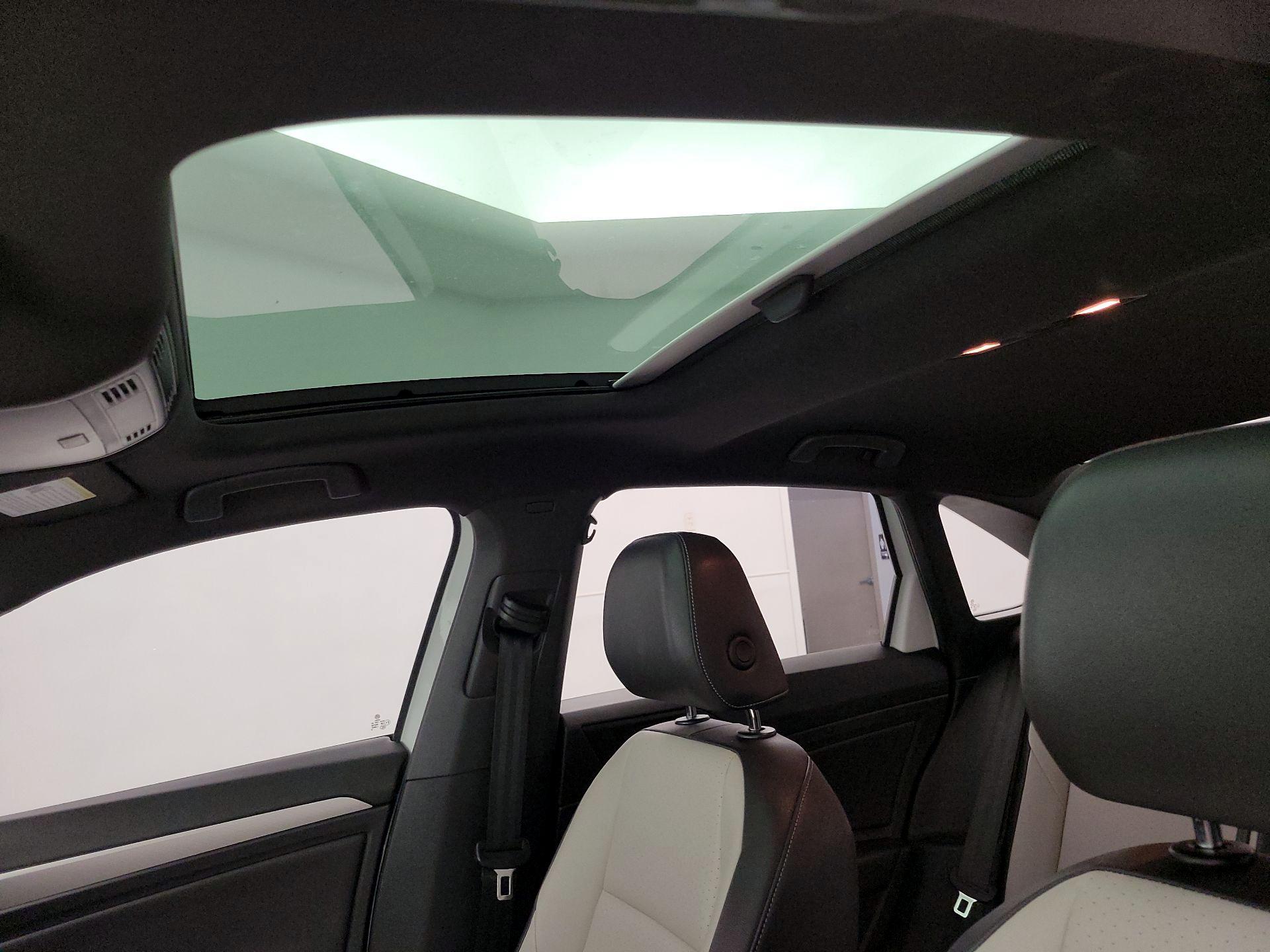 Thumbnail: 2019 Volkswagen Jetta - 19