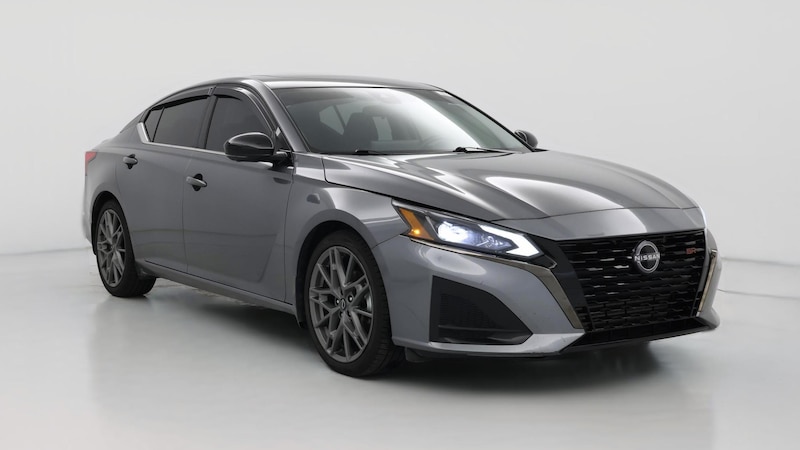 2023 Nissan Altima SR Hero Image