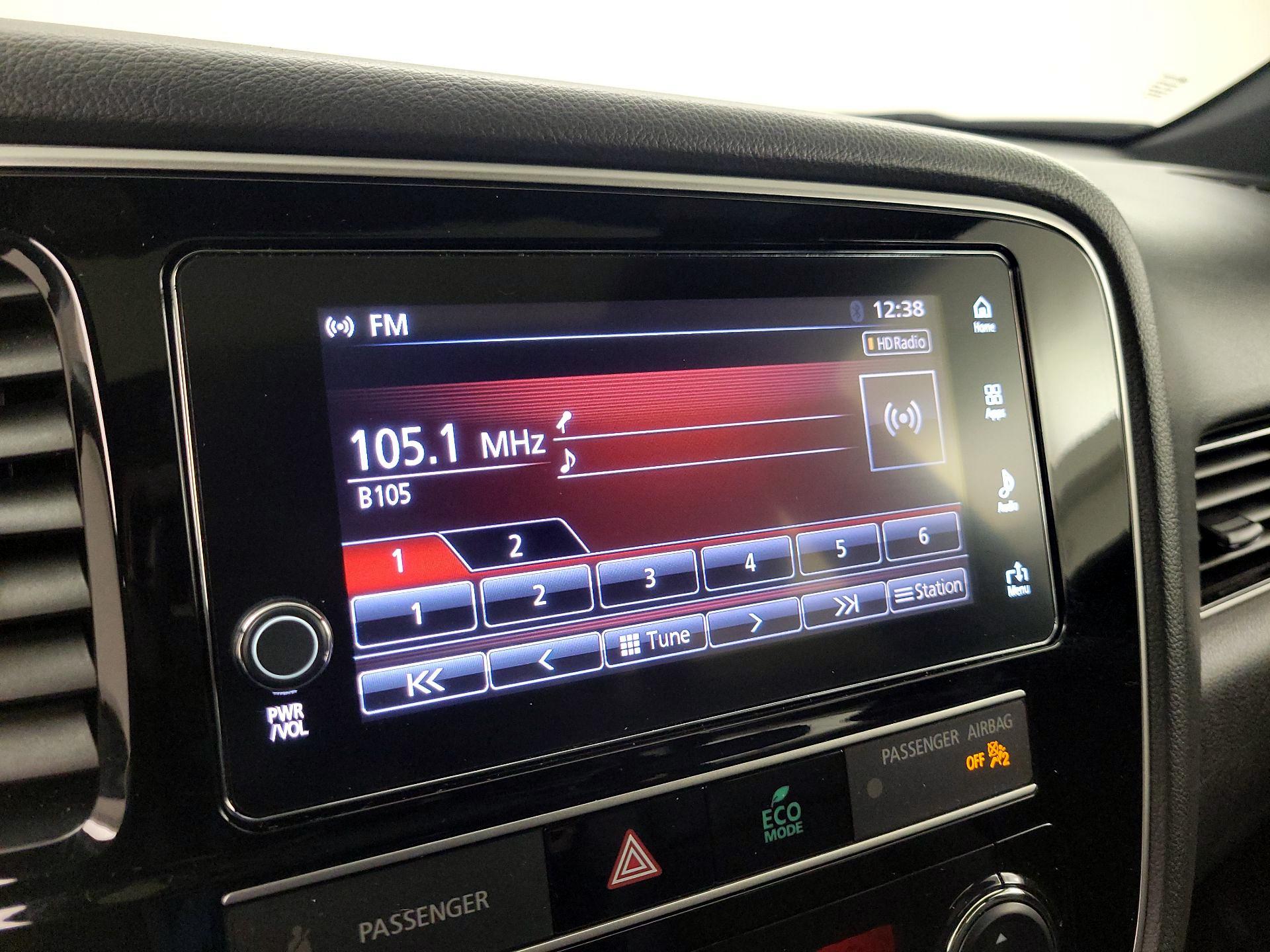 Thumbnail: 2019 Mitsubishi Outlander - 15