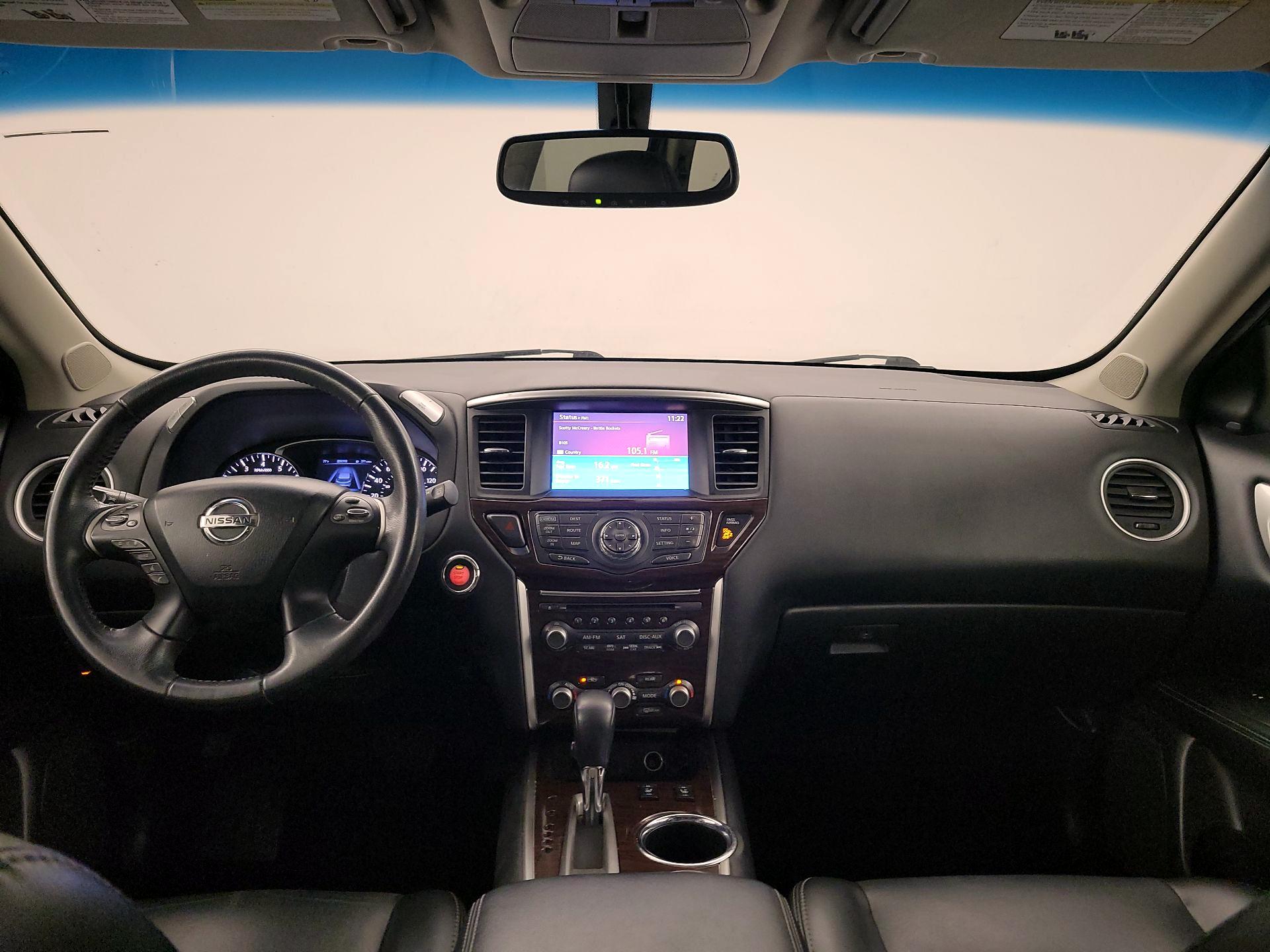 Thumbnail: 2015 Nissan Pathfinder - 9