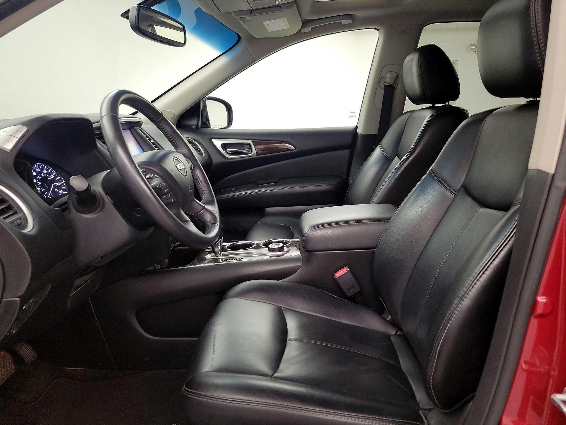 Thumbnail: 2015 Nissan Pathfinder - 11