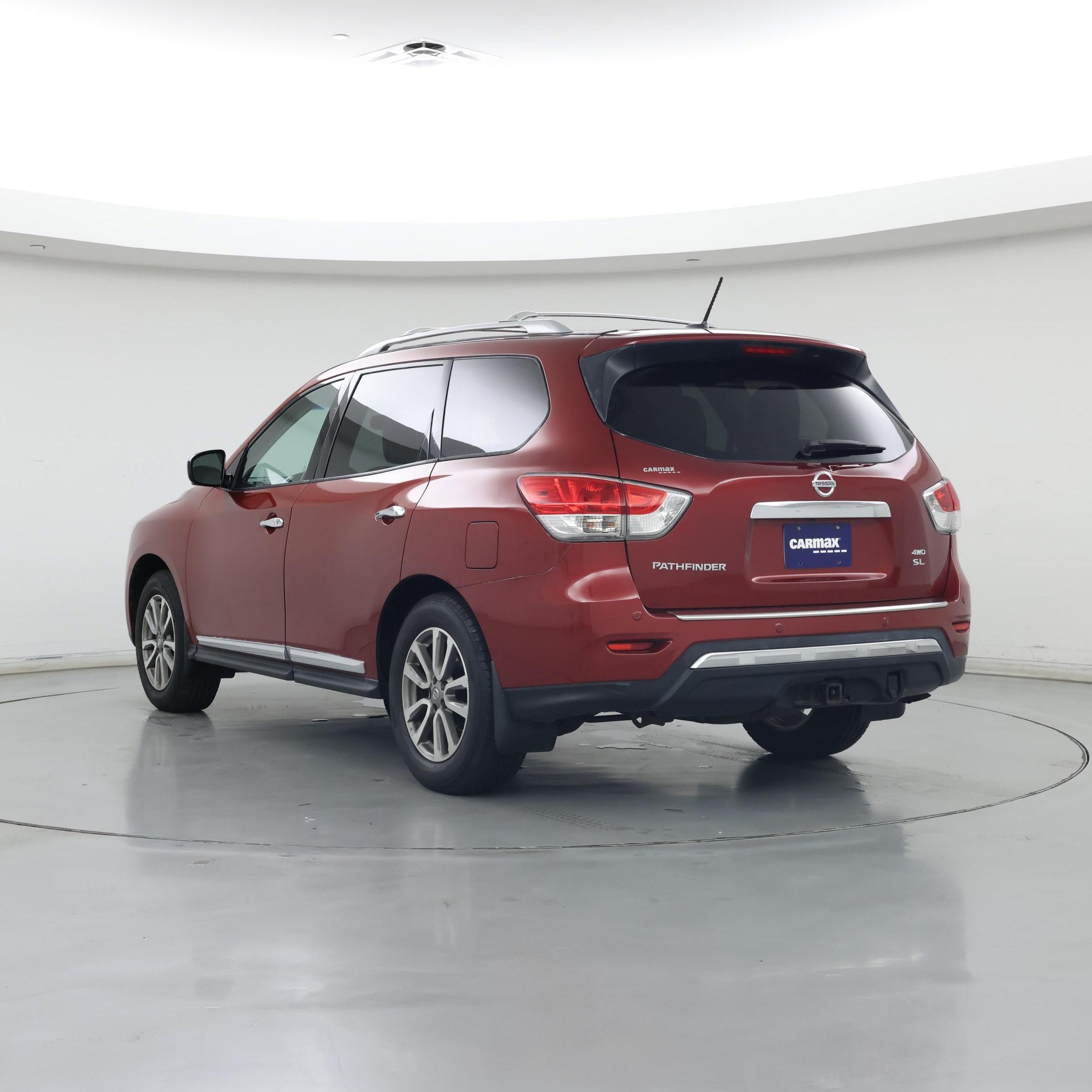 Thumbnail: 2015 Nissan Pathfinder - 2