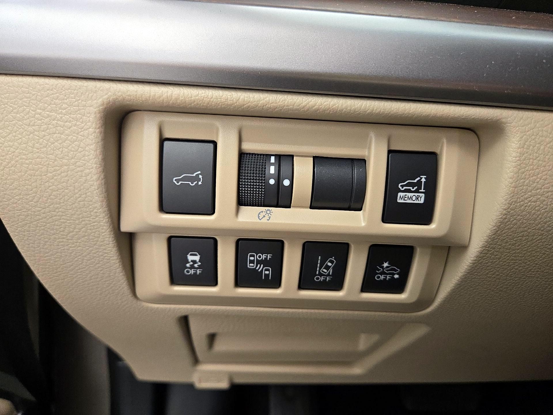 Thumbnail: 2019 Subaru Outback - 13