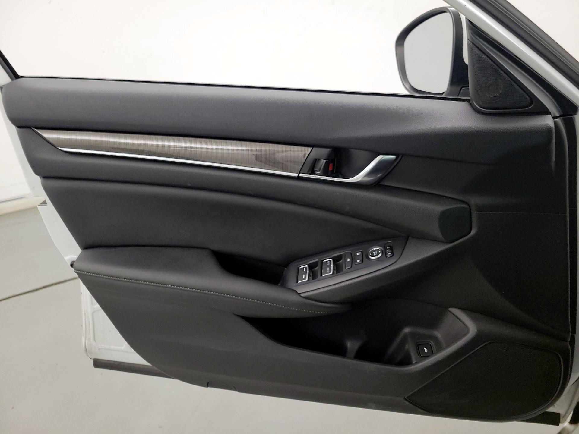 Thumbnail: 2020 Honda Accord - 12