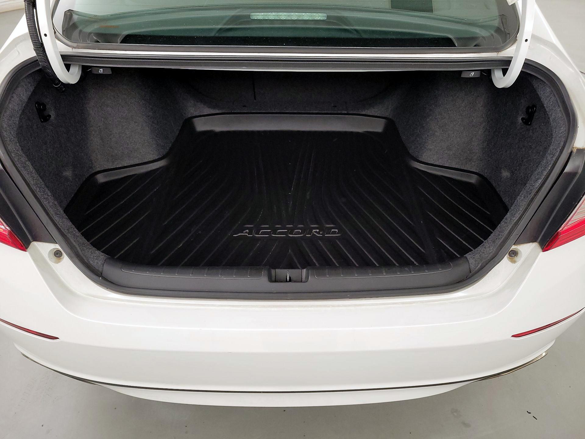 Thumbnail: 2020 Honda Accord - 20