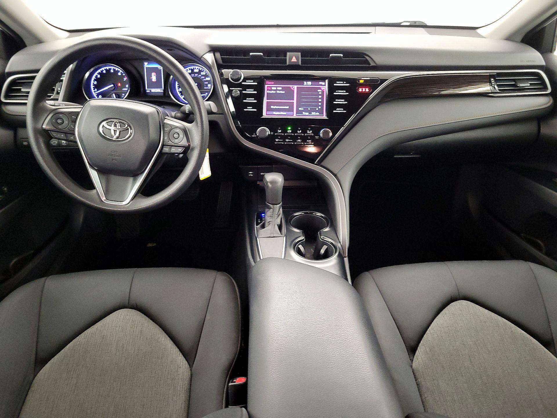 Thumbnail: 2019 Toyota Camry - 9