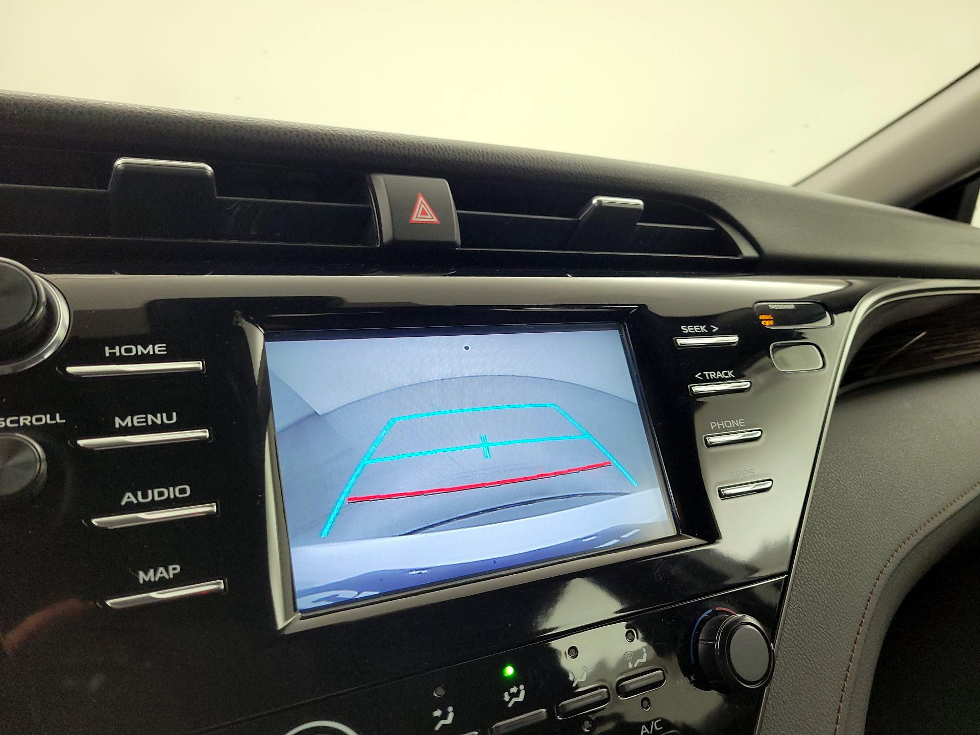 Thumbnail: 2019 Toyota Camry - 14
