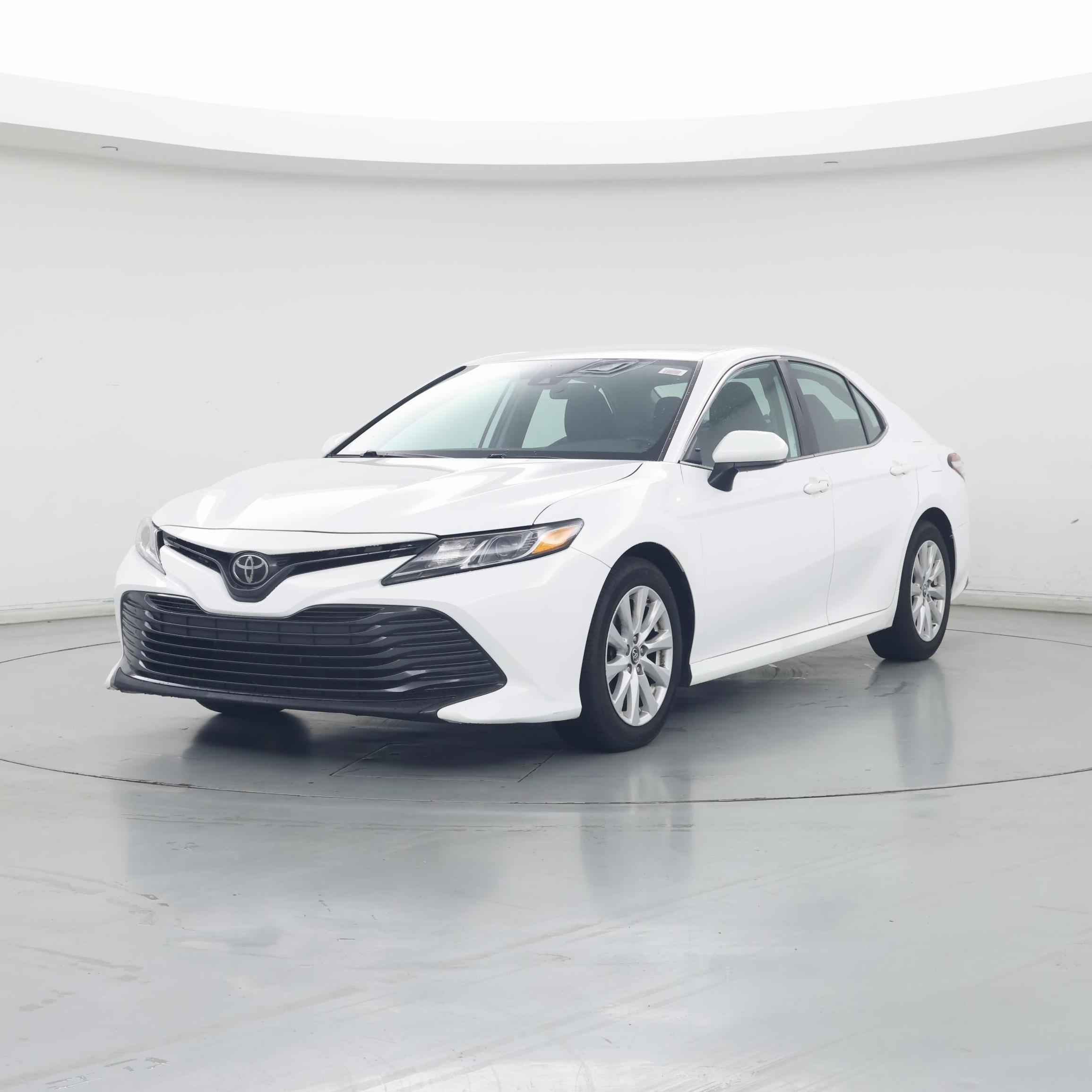 Thumbnail: 2019 Toyota Camry - 4