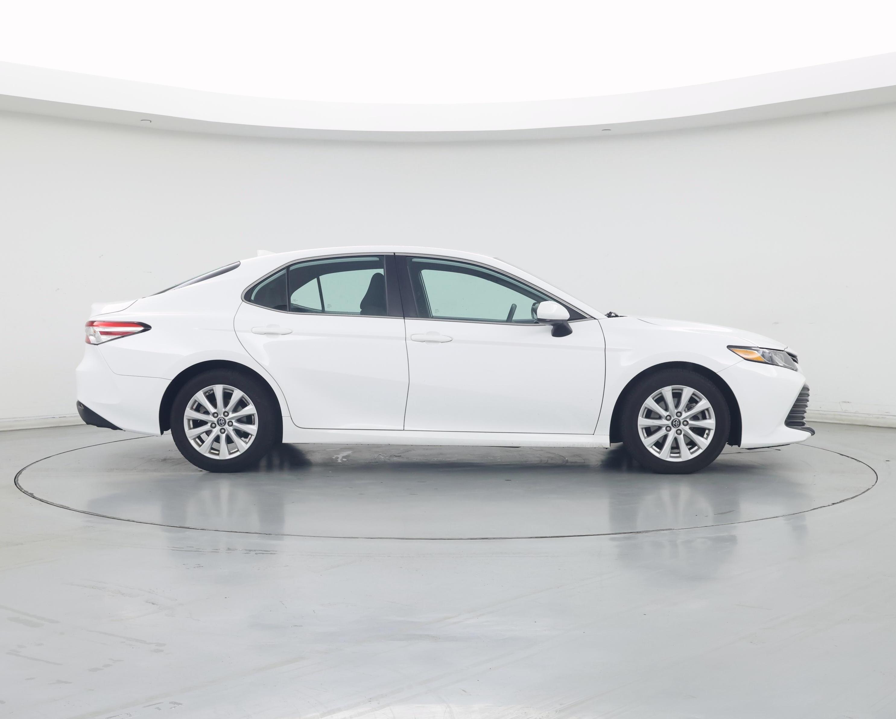 Thumbnail: 2019 Toyota Camry - 7