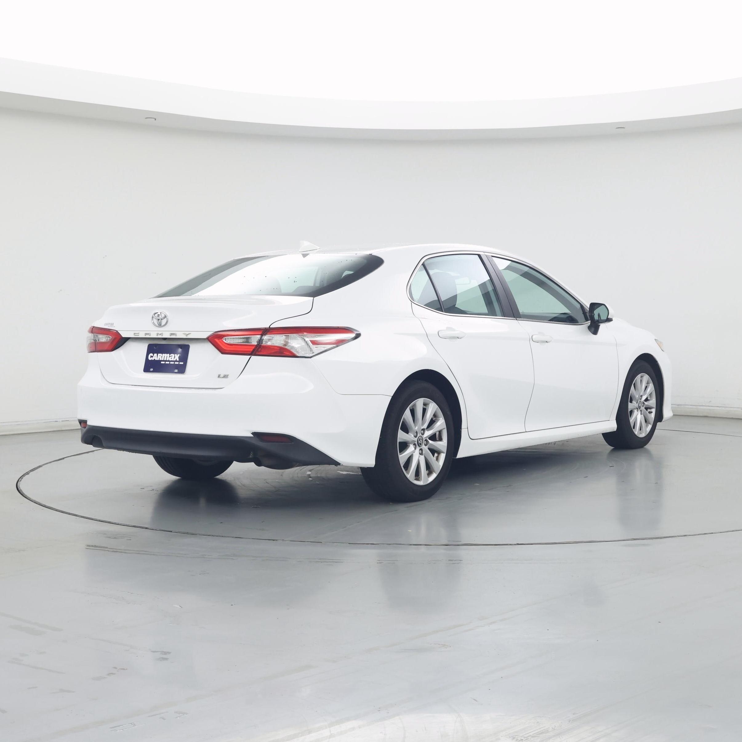 Thumbnail: 2019 Toyota Camry - 8
