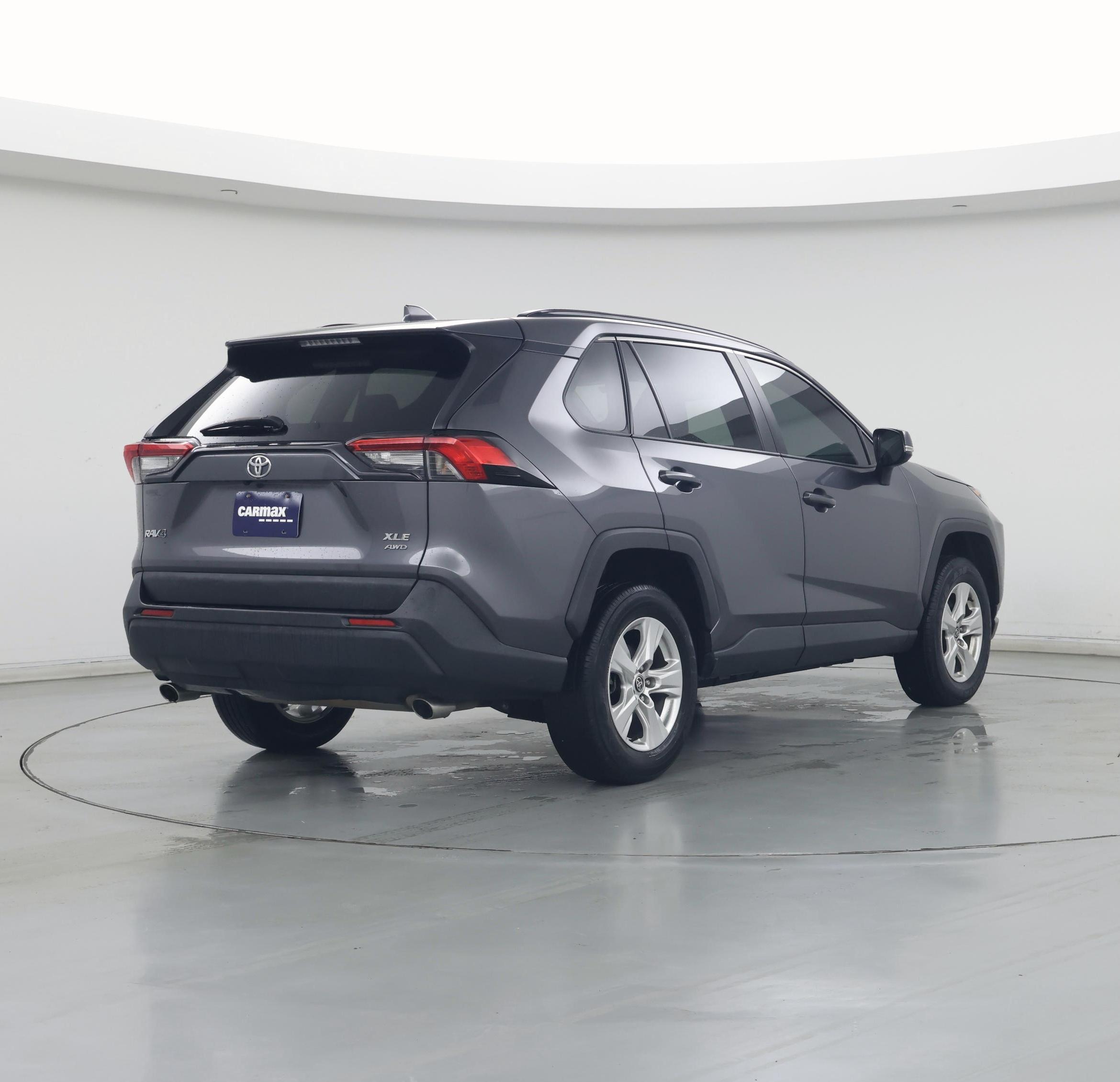 Thumbnail: 2021 Toyota RAV4 - 8