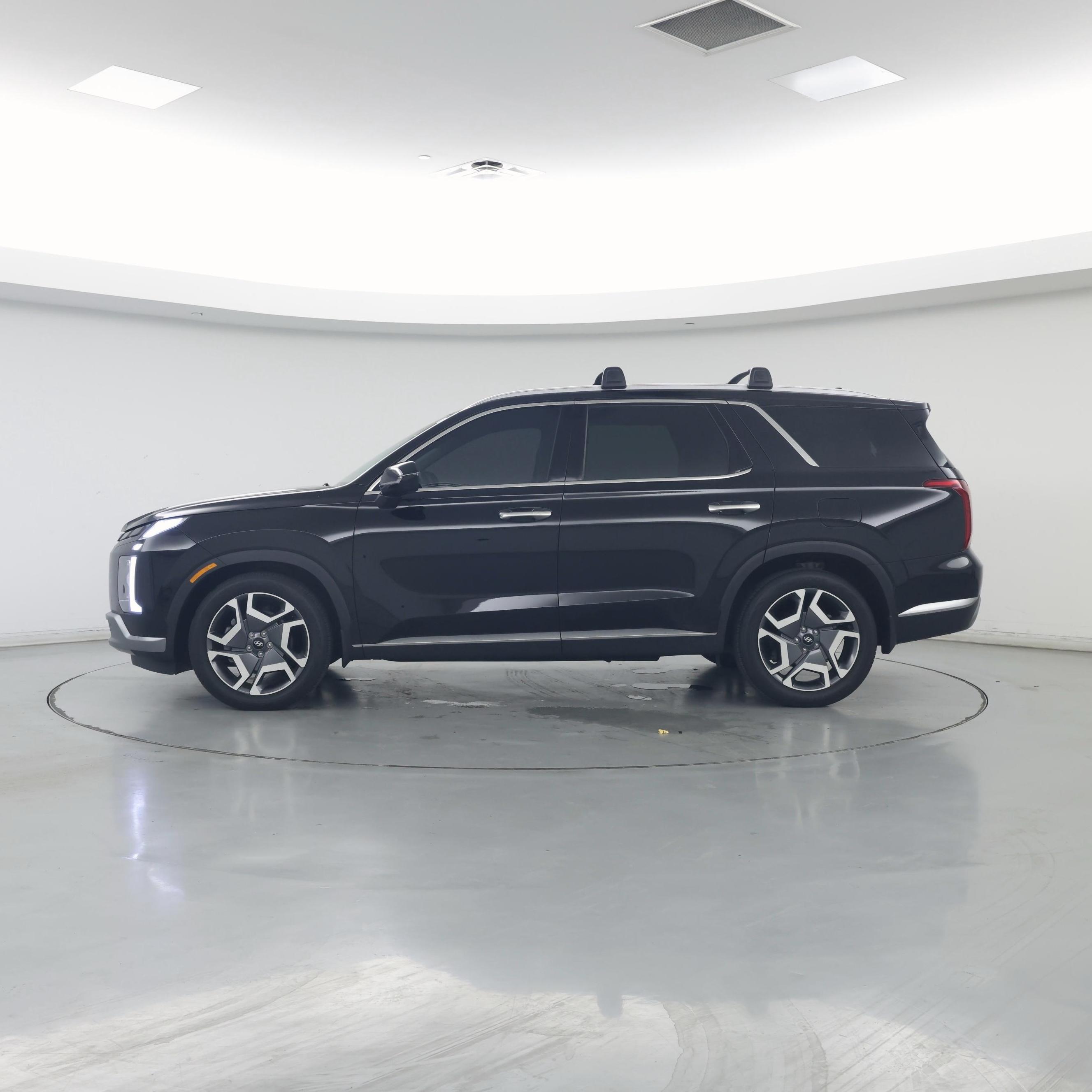Thumbnail: 2023 Hyundai Palisade - 3