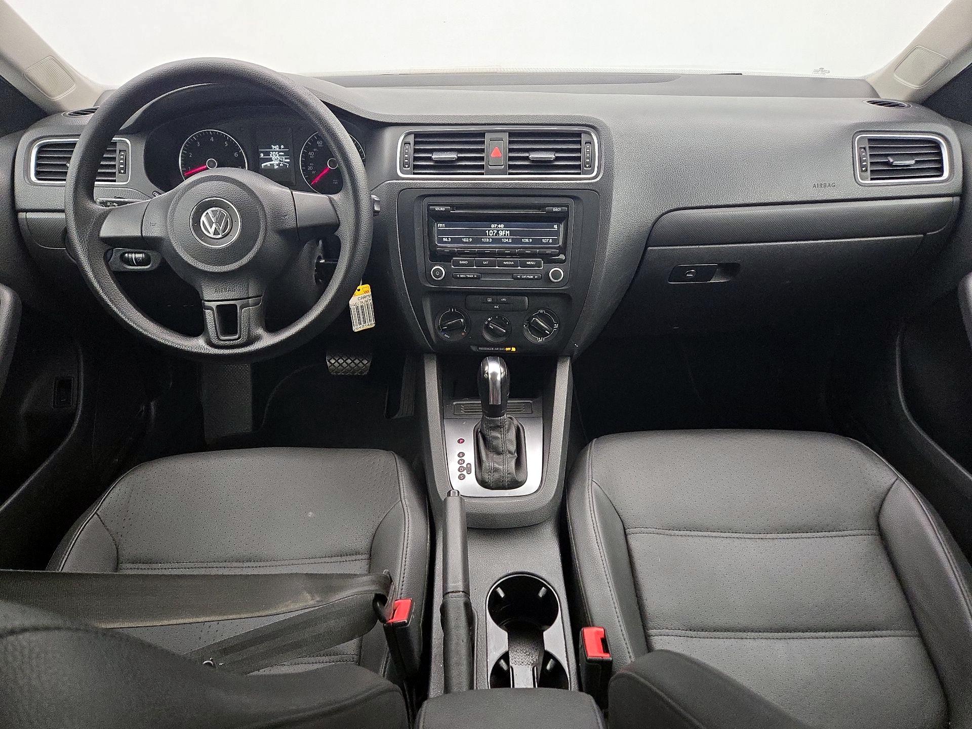 Thumbnail: 2014 Volkswagen Jetta - 9
