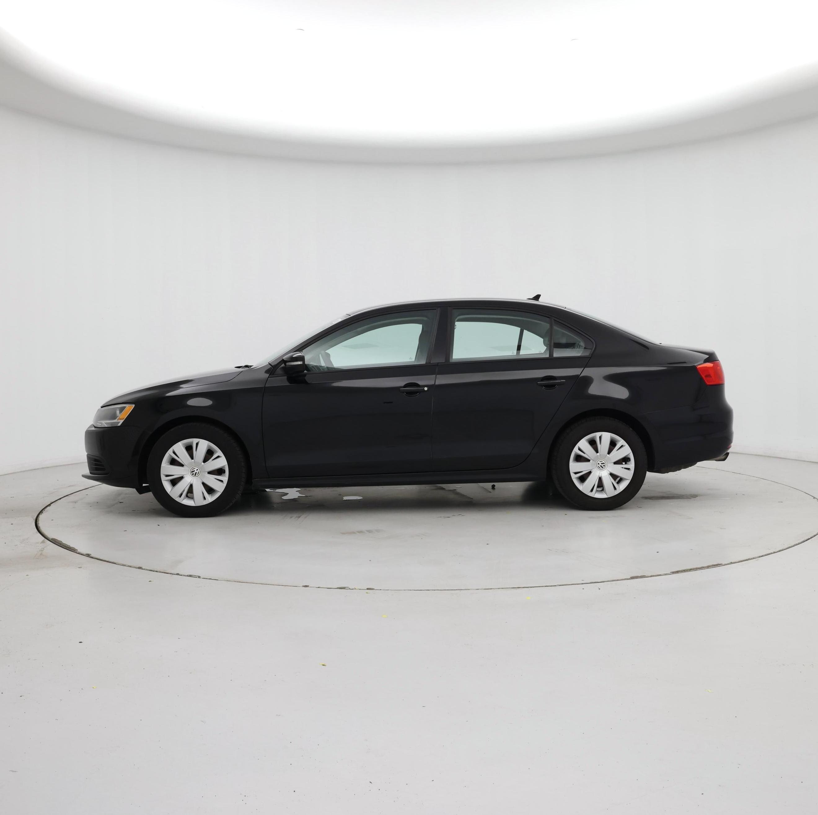 Thumbnail: 2014 Volkswagen Jetta - 3