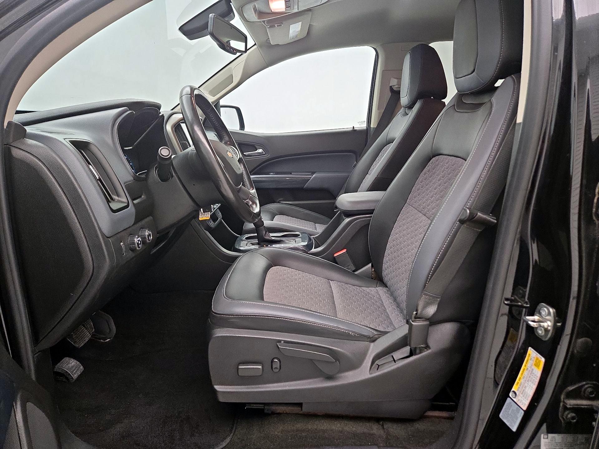 Thumbnail: 2015 Chevrolet Colorado - 11