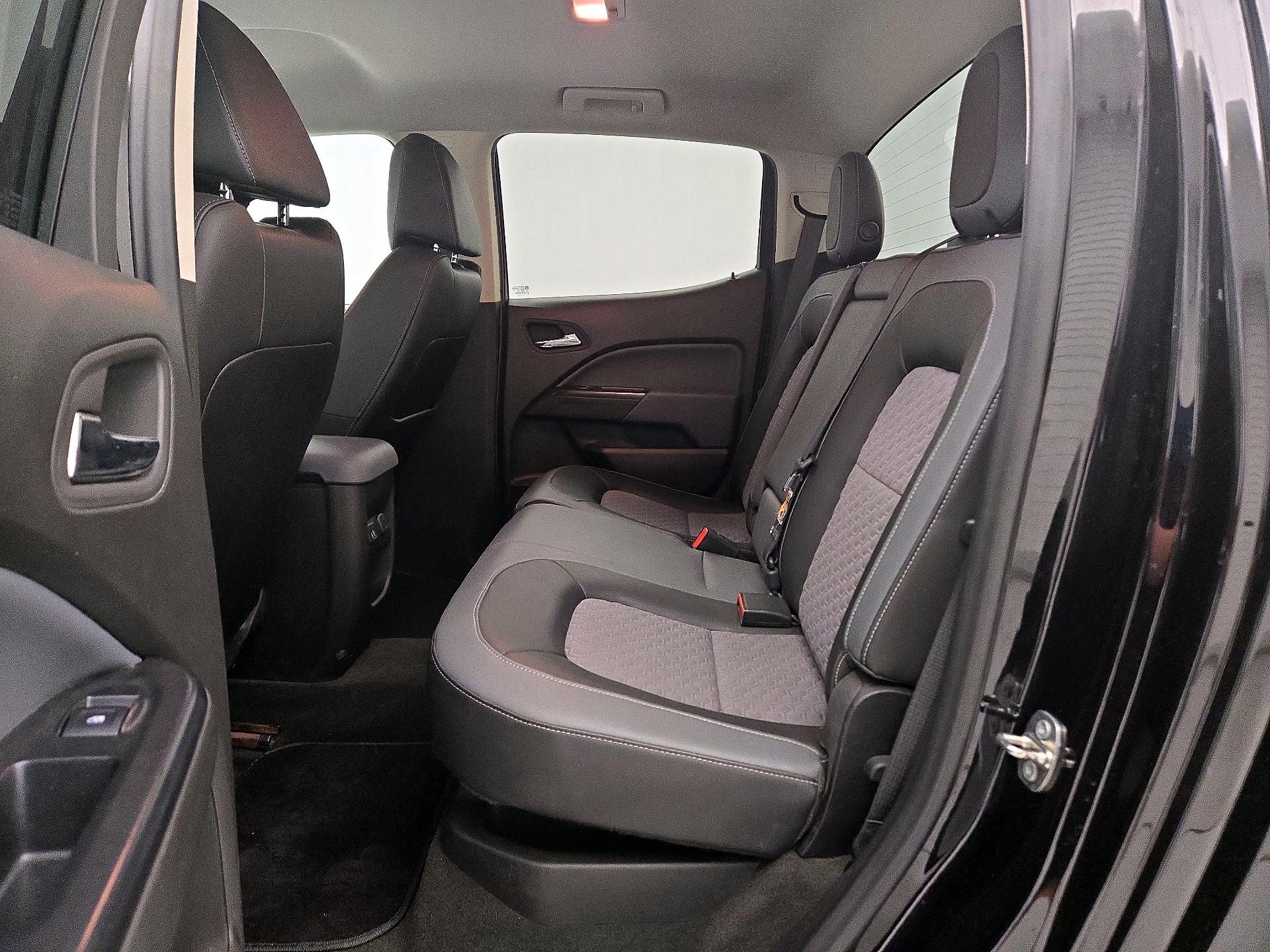 Thumbnail: 2015 Chevrolet Colorado - 20