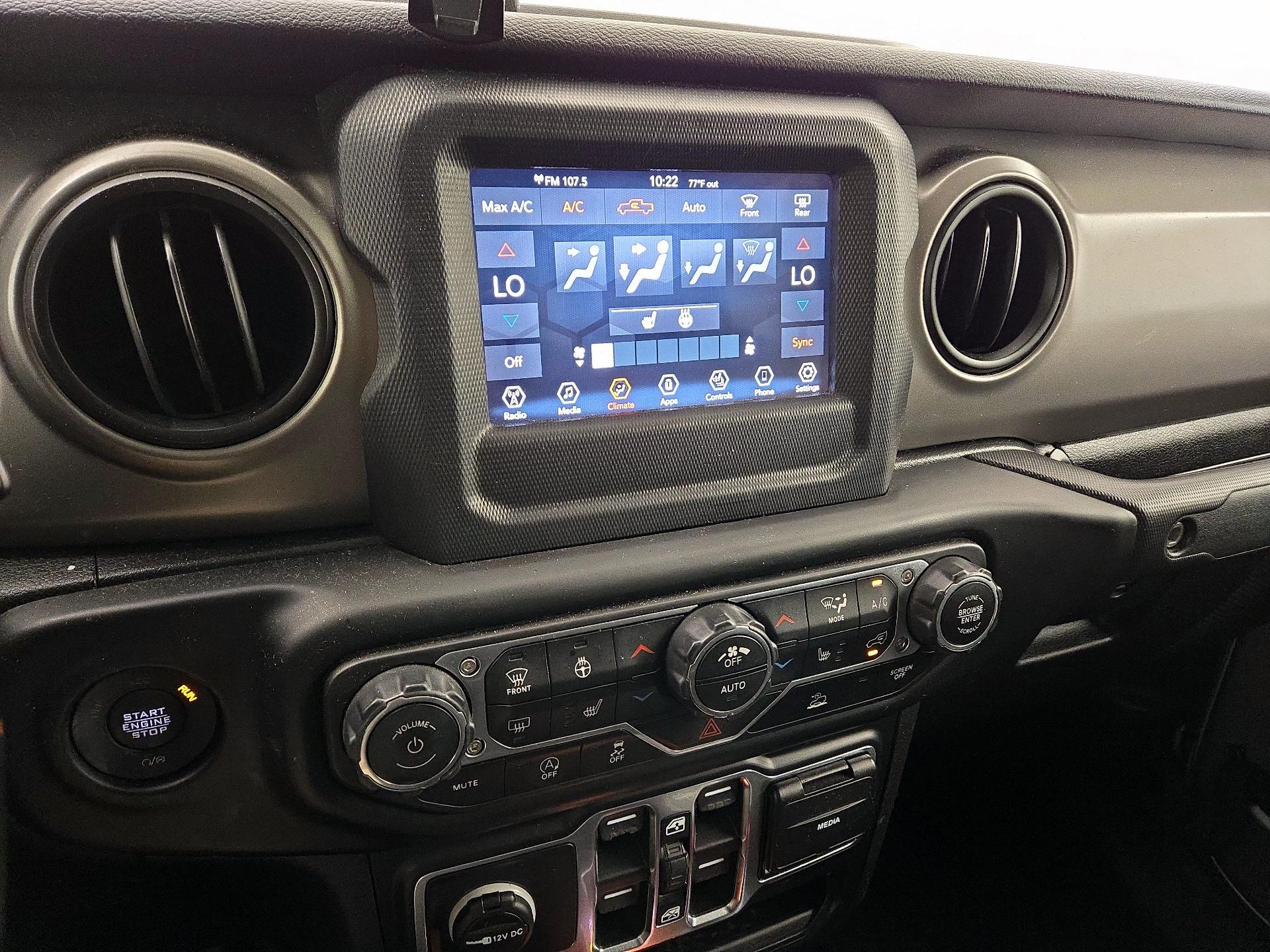 Thumbnail: 2021 Jeep Gladiator - 14