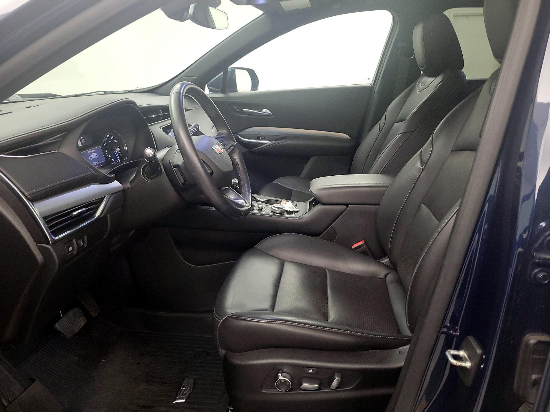 Thumbnail: 2019 Cadillac XT4 - 11