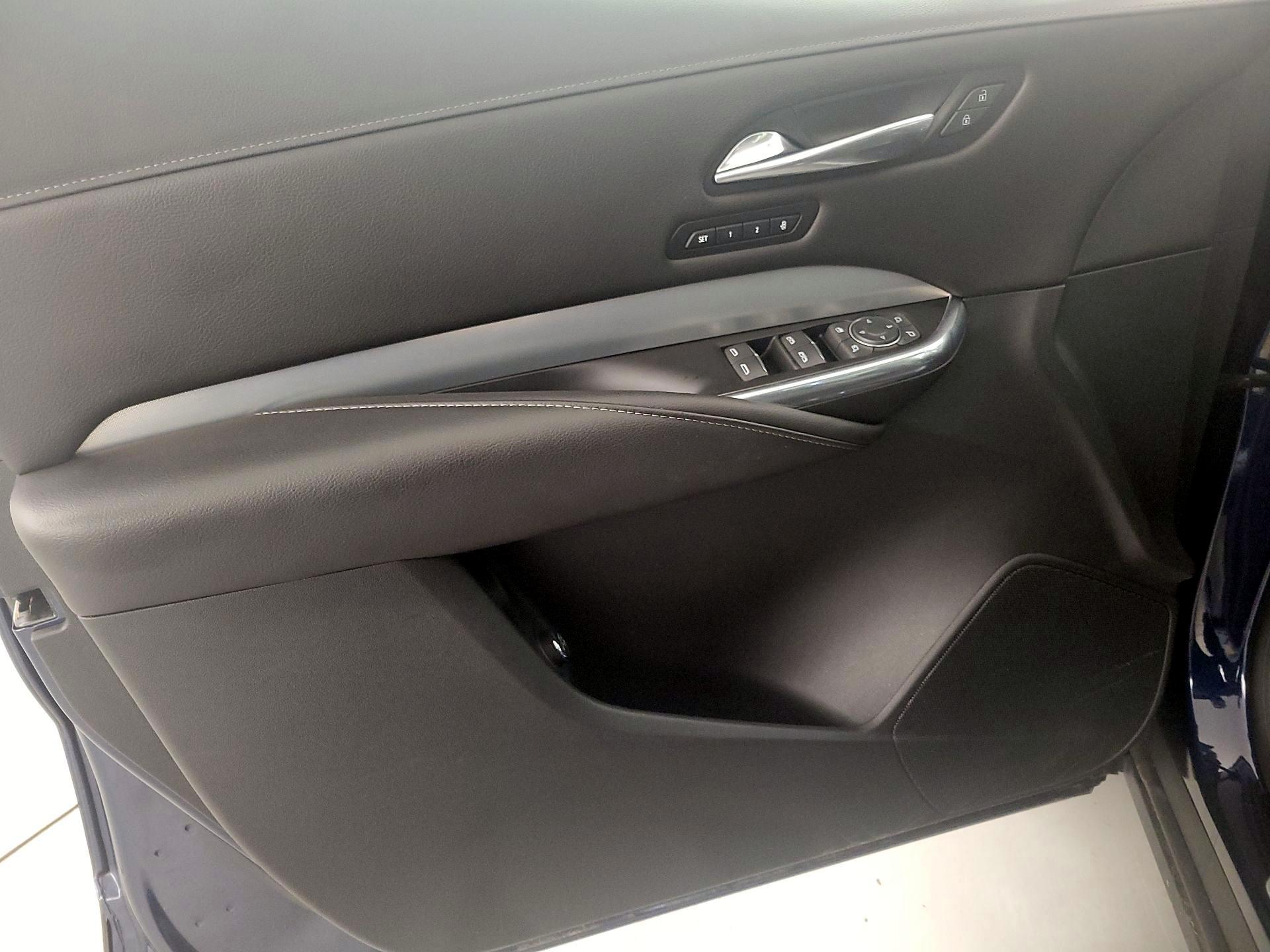 Thumbnail: 2019 Cadillac XT4 - 12