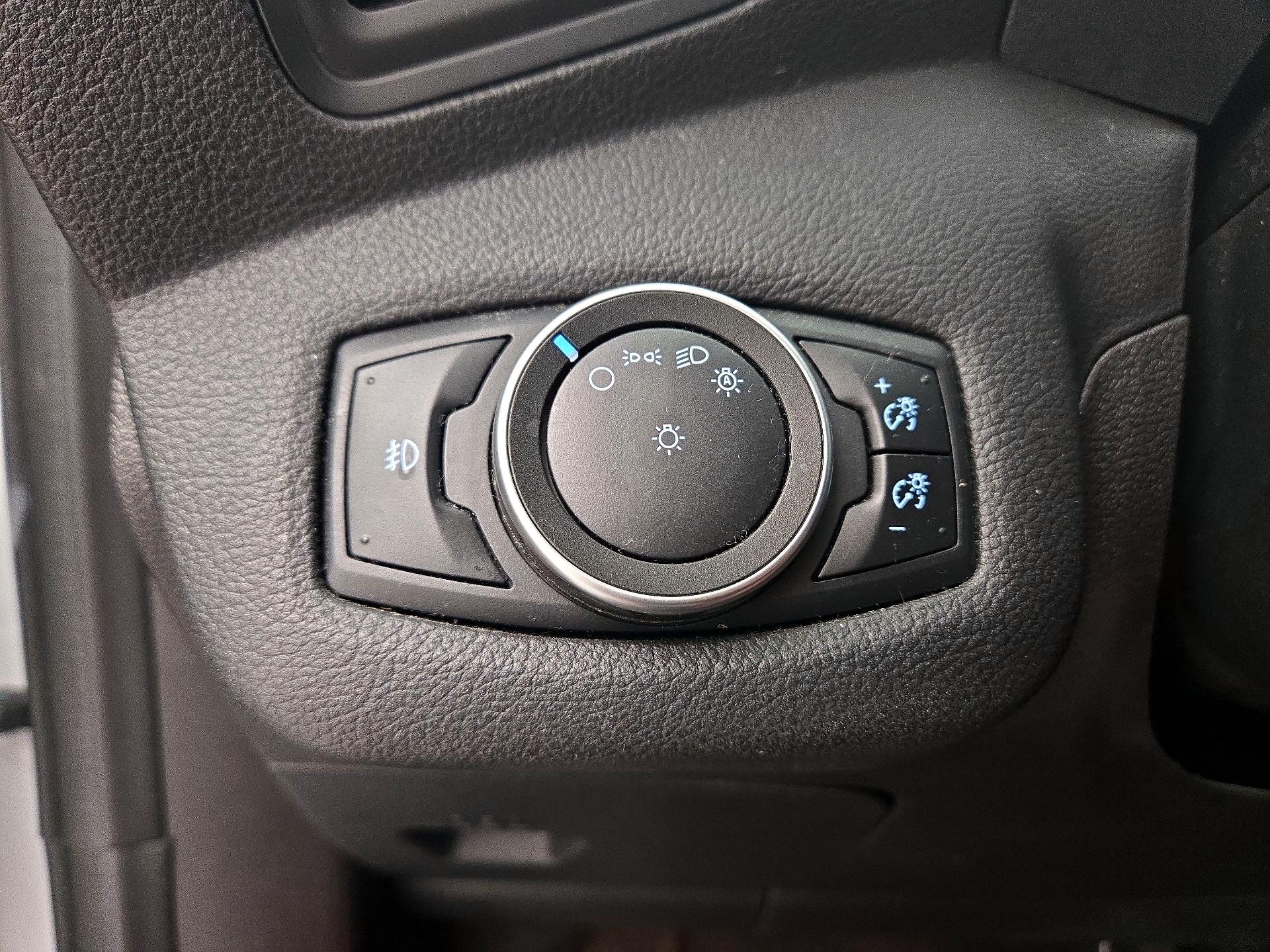 Thumbnail: 2016 Ford Escape - 13