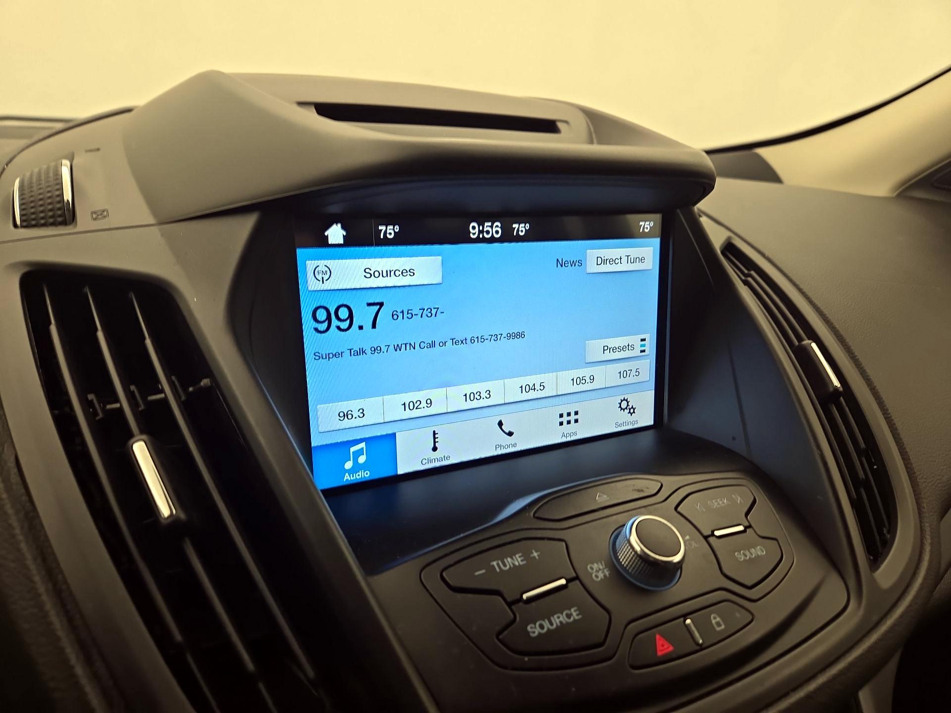 Thumbnail: 2016 Ford Escape - 15