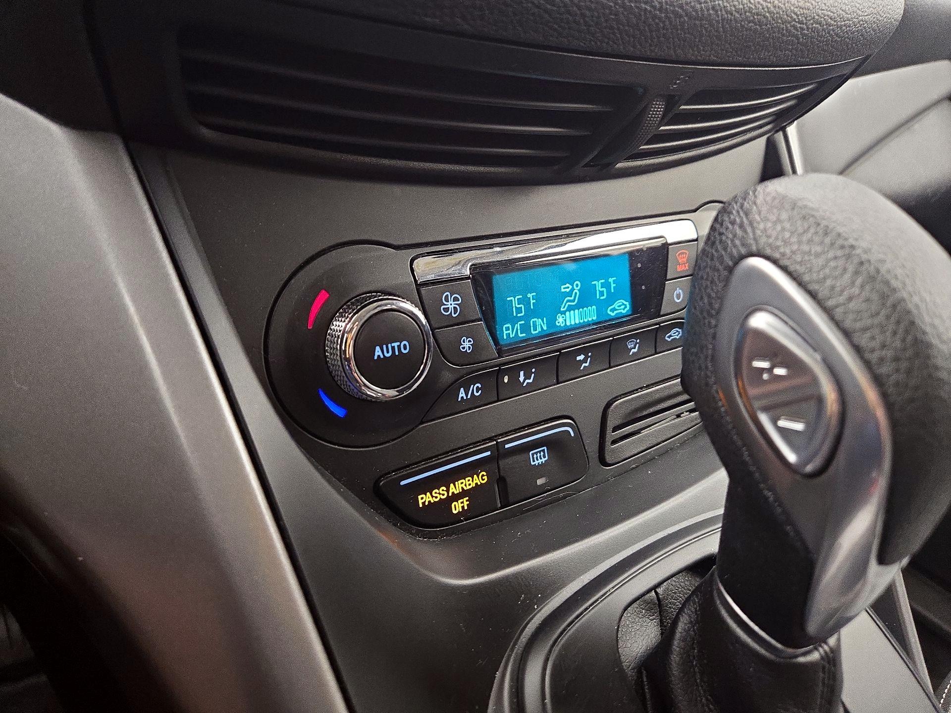 Thumbnail: 2016 Ford Escape - 16