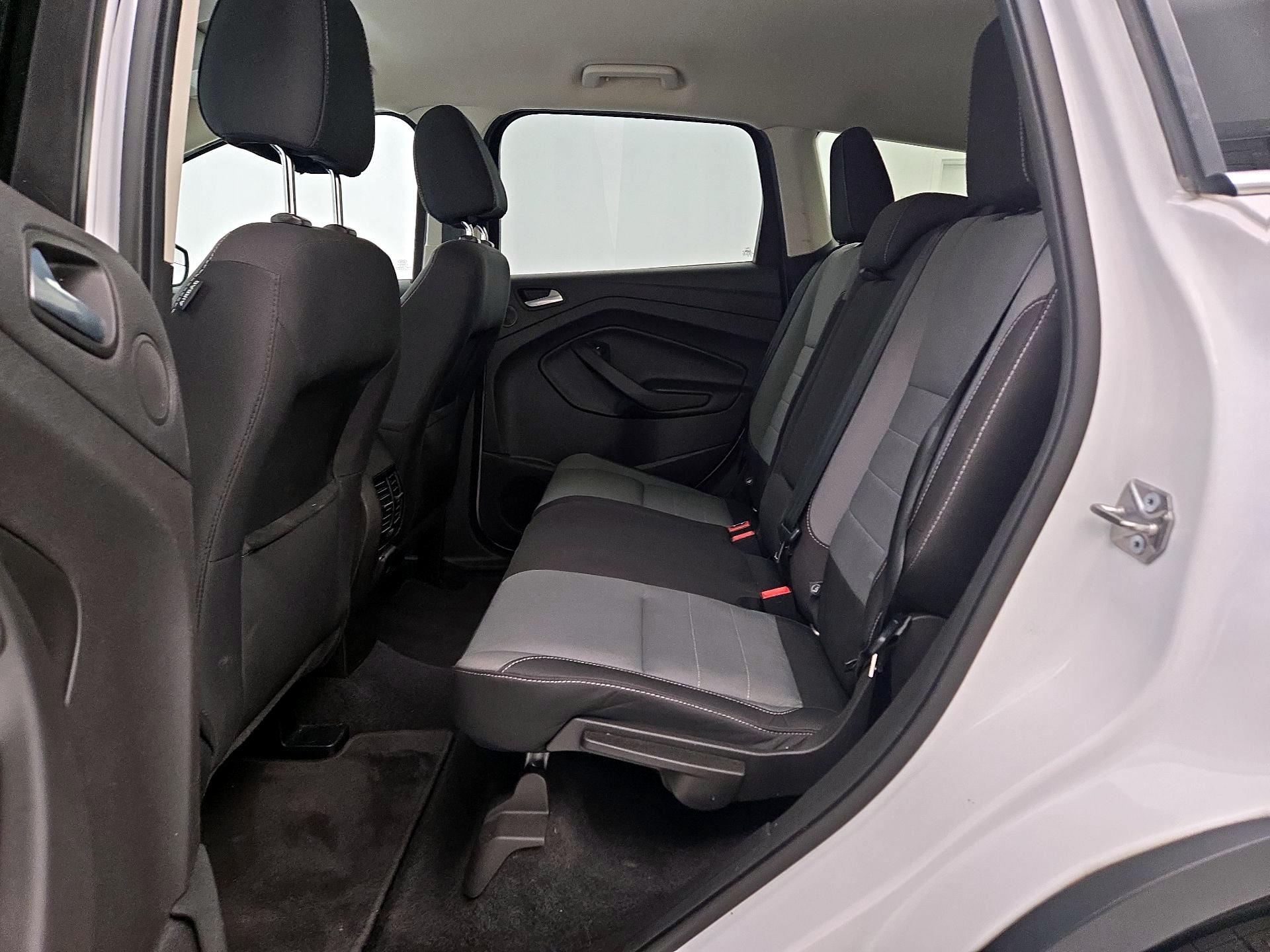 Thumbnail: 2016 Ford Escape - 19