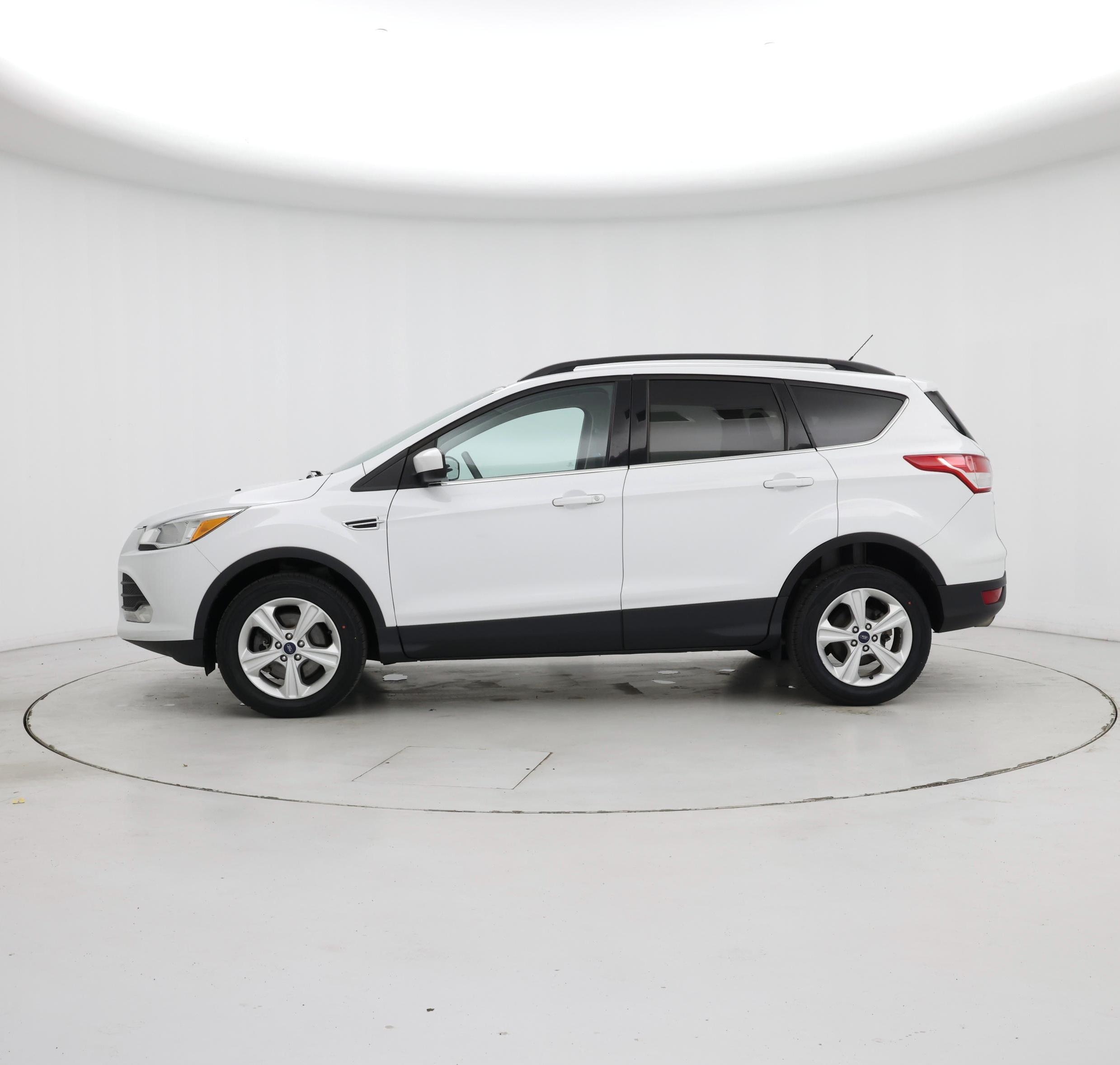 Thumbnail: 2016 Ford Escape - 3