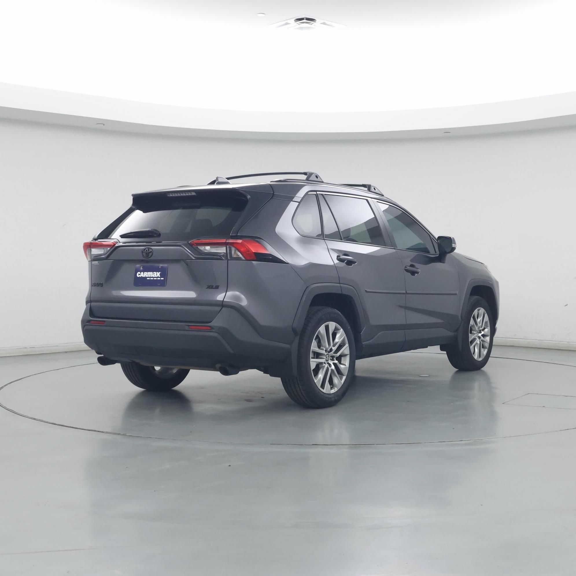 Thumbnail: 2022 Toyota RAV4 - 8