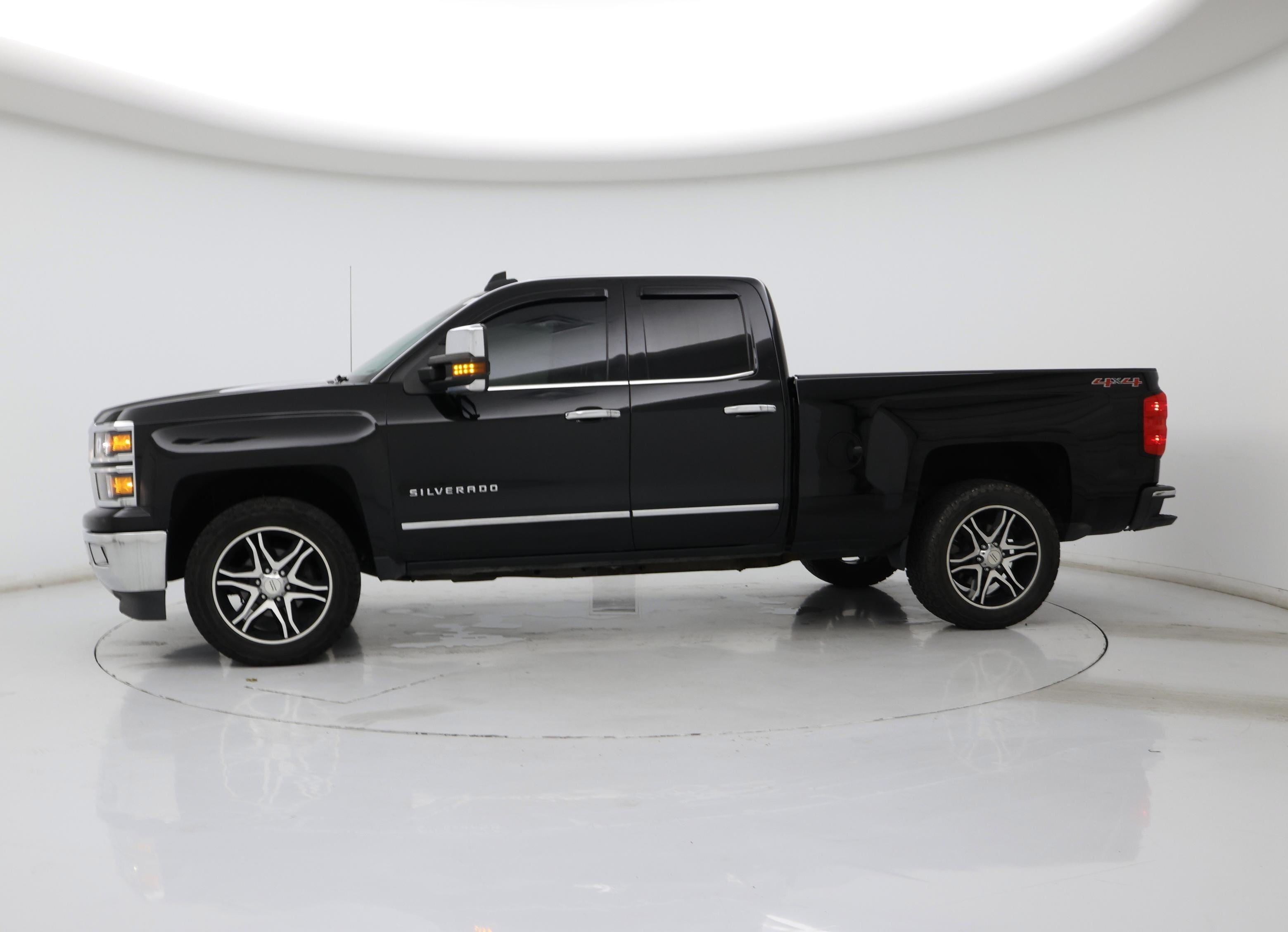 Thumbnail: 2015 Chevrolet Silverado 1500 - 3
