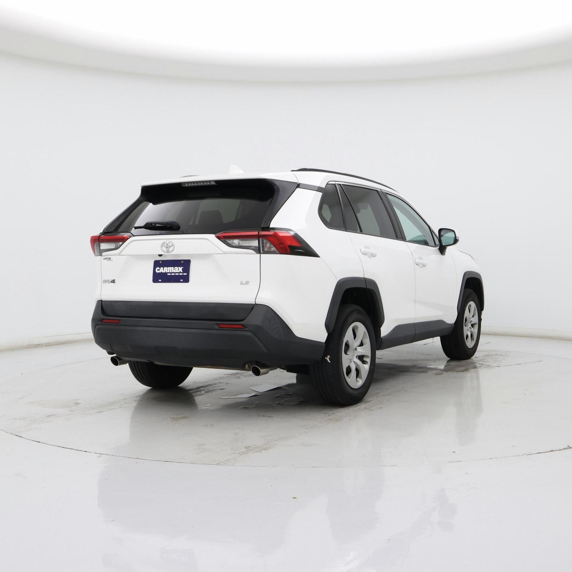 Thumbnail: 2019 Toyota RAV4 - 8