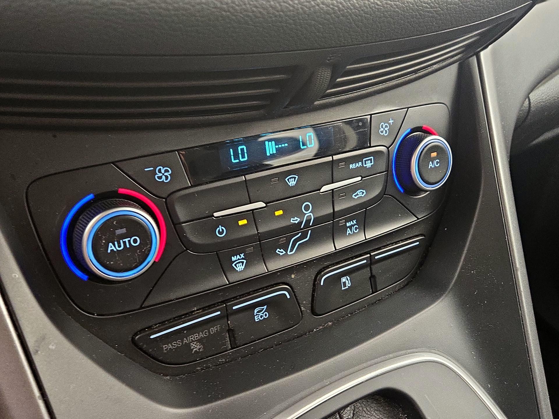 Thumbnail: 2018 Ford C-Max - 16