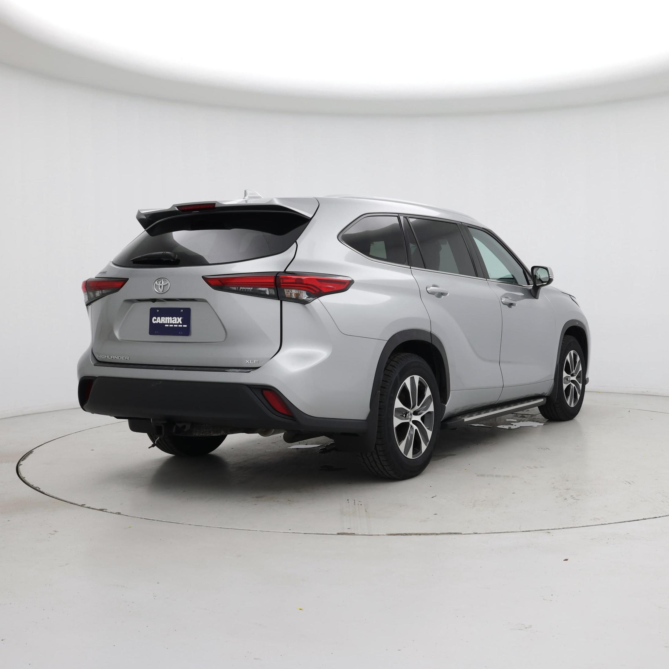Thumbnail: 2022 Toyota Highlander - 8