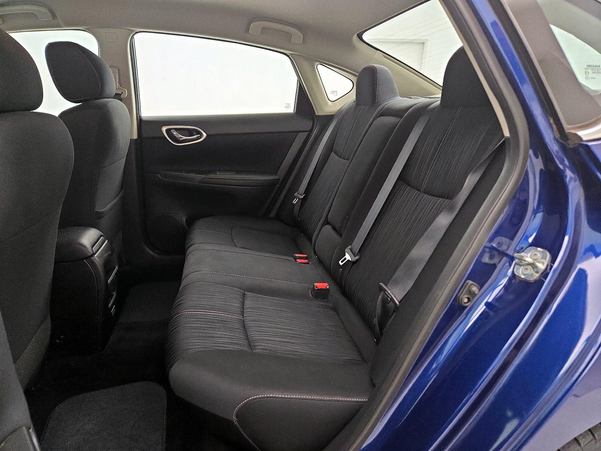 Thumbnail: 2018 Nissan Sentra - 19