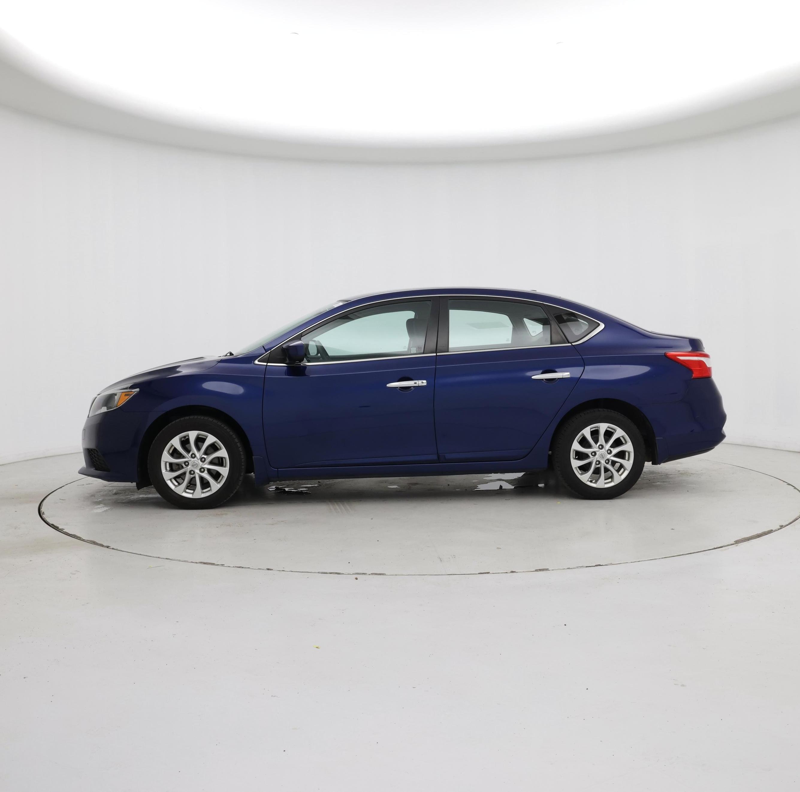 Thumbnail: 2018 Nissan Sentra - 3