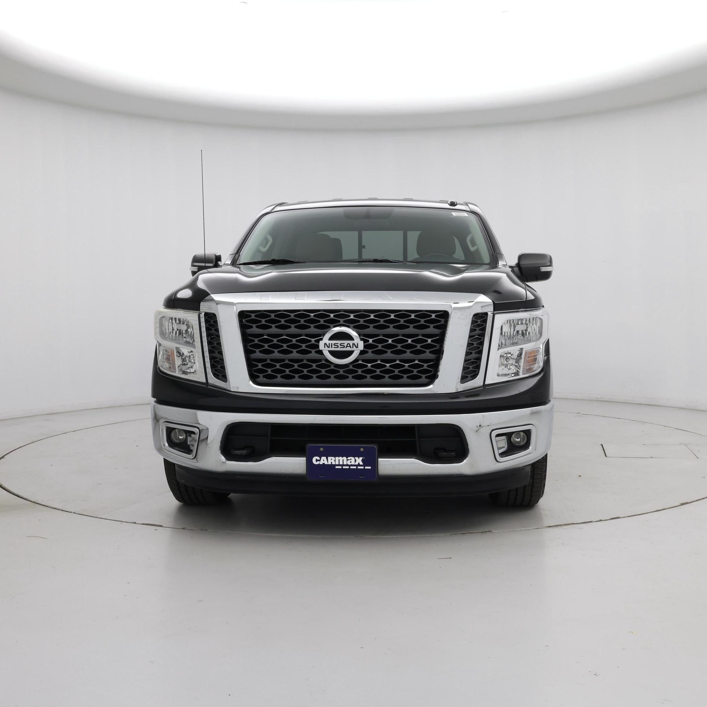 Thumbnail: 2018 Nissan Titan - 5