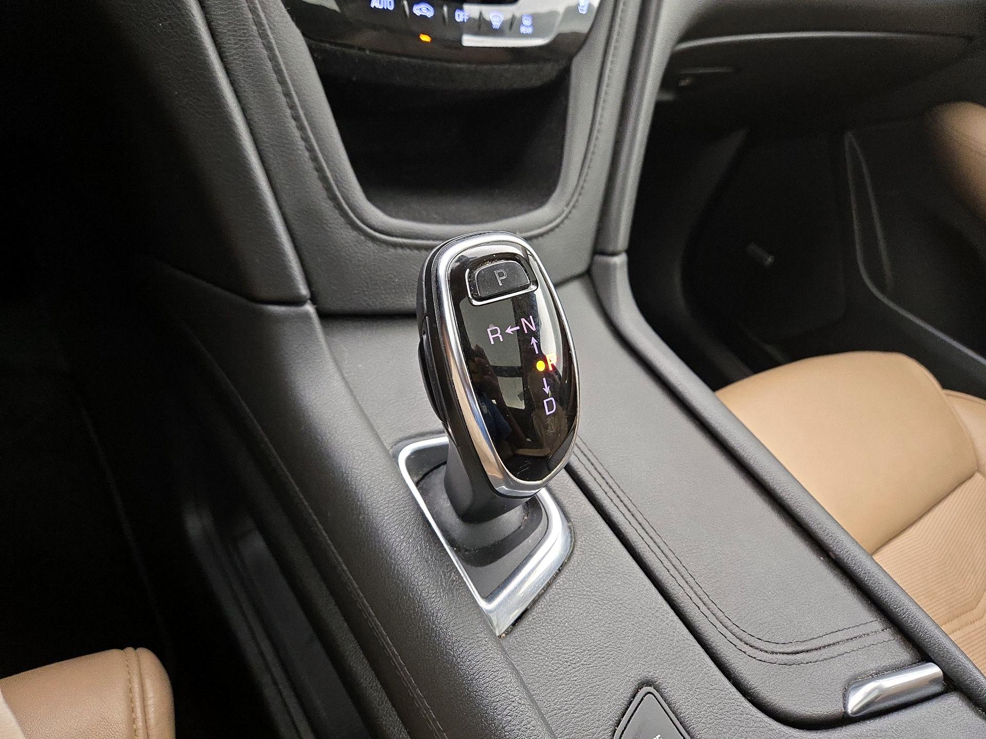 Thumbnail: 2017 Cadillac XT5 - 17