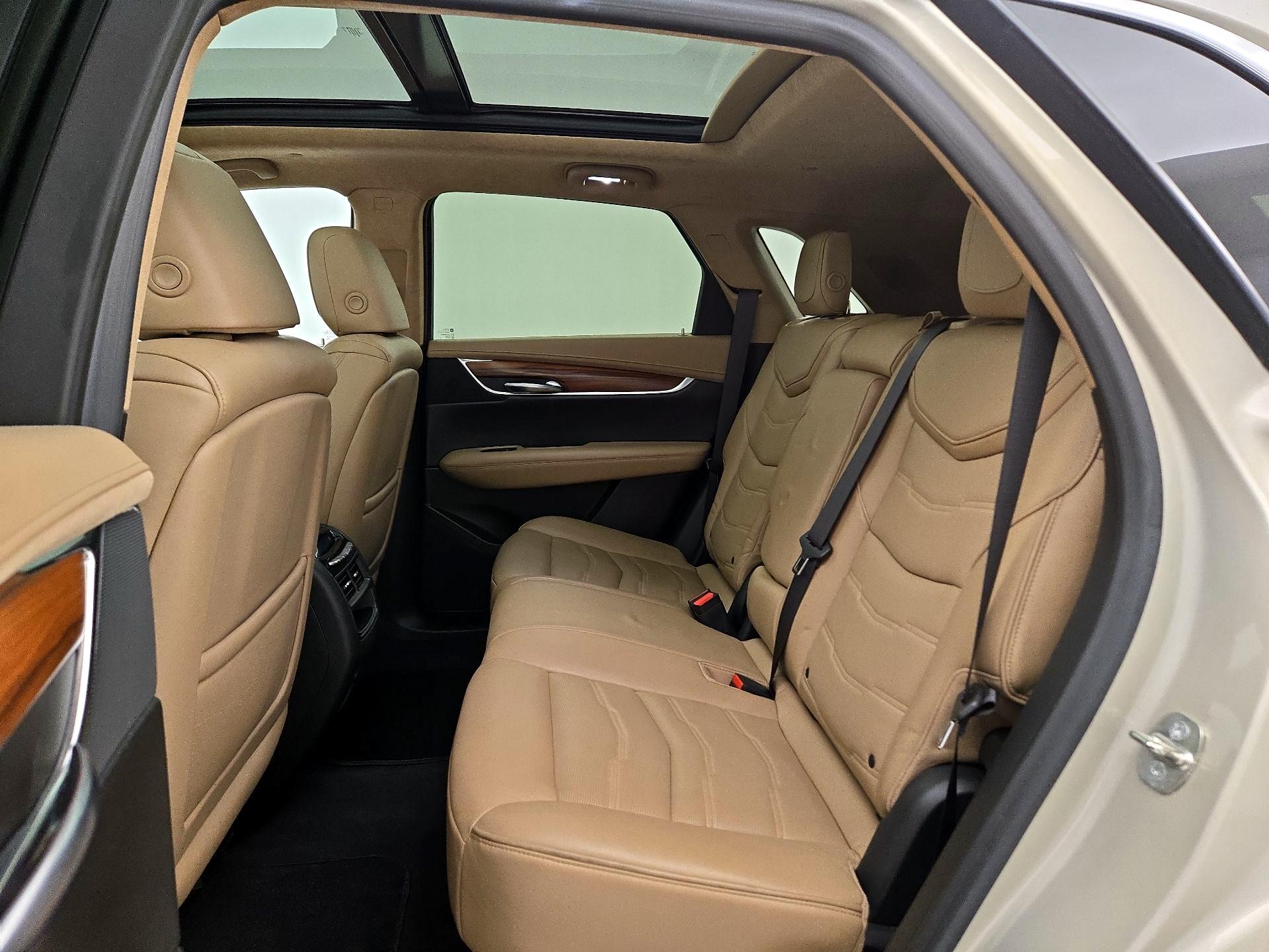 Thumbnail: 2017 Cadillac XT5 - 20