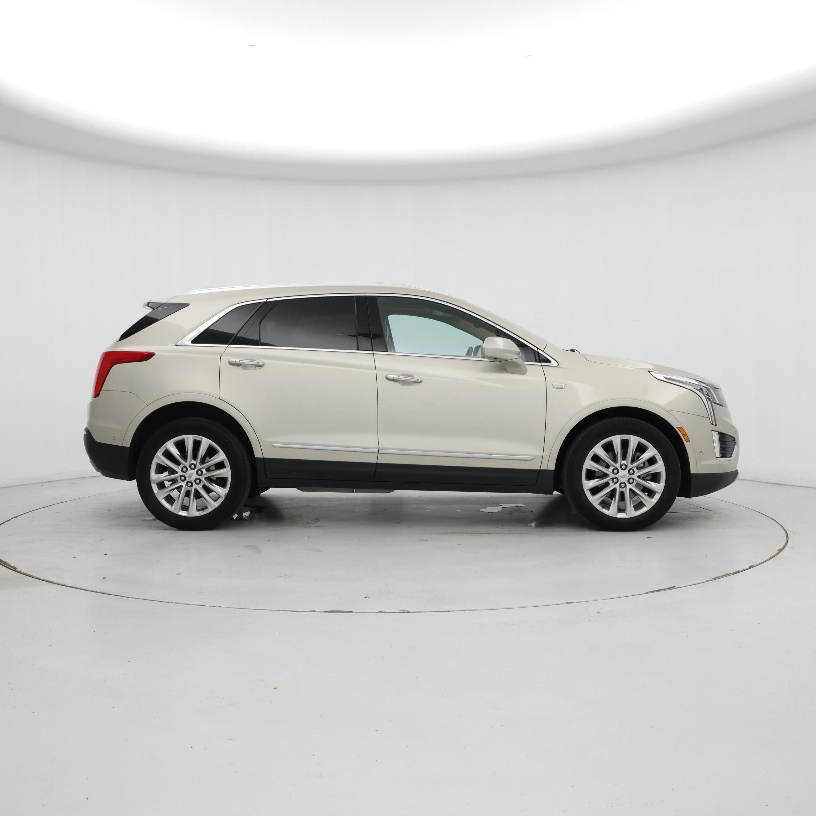Thumbnail: 2017 Cadillac XT5 - 7