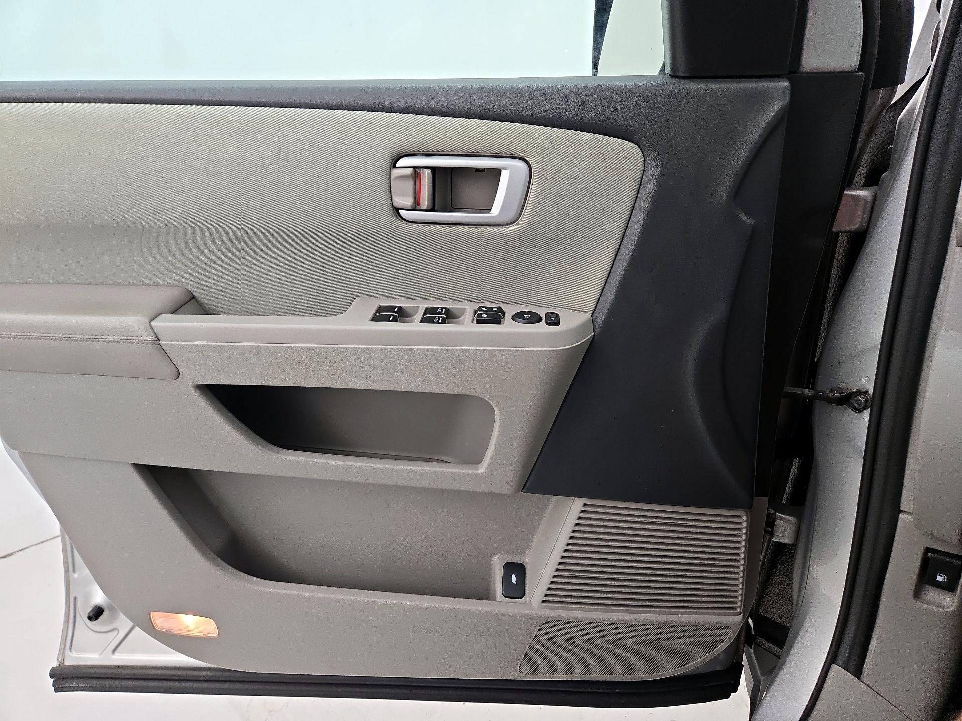 Thumbnail: 2015 Honda Pilot - 12