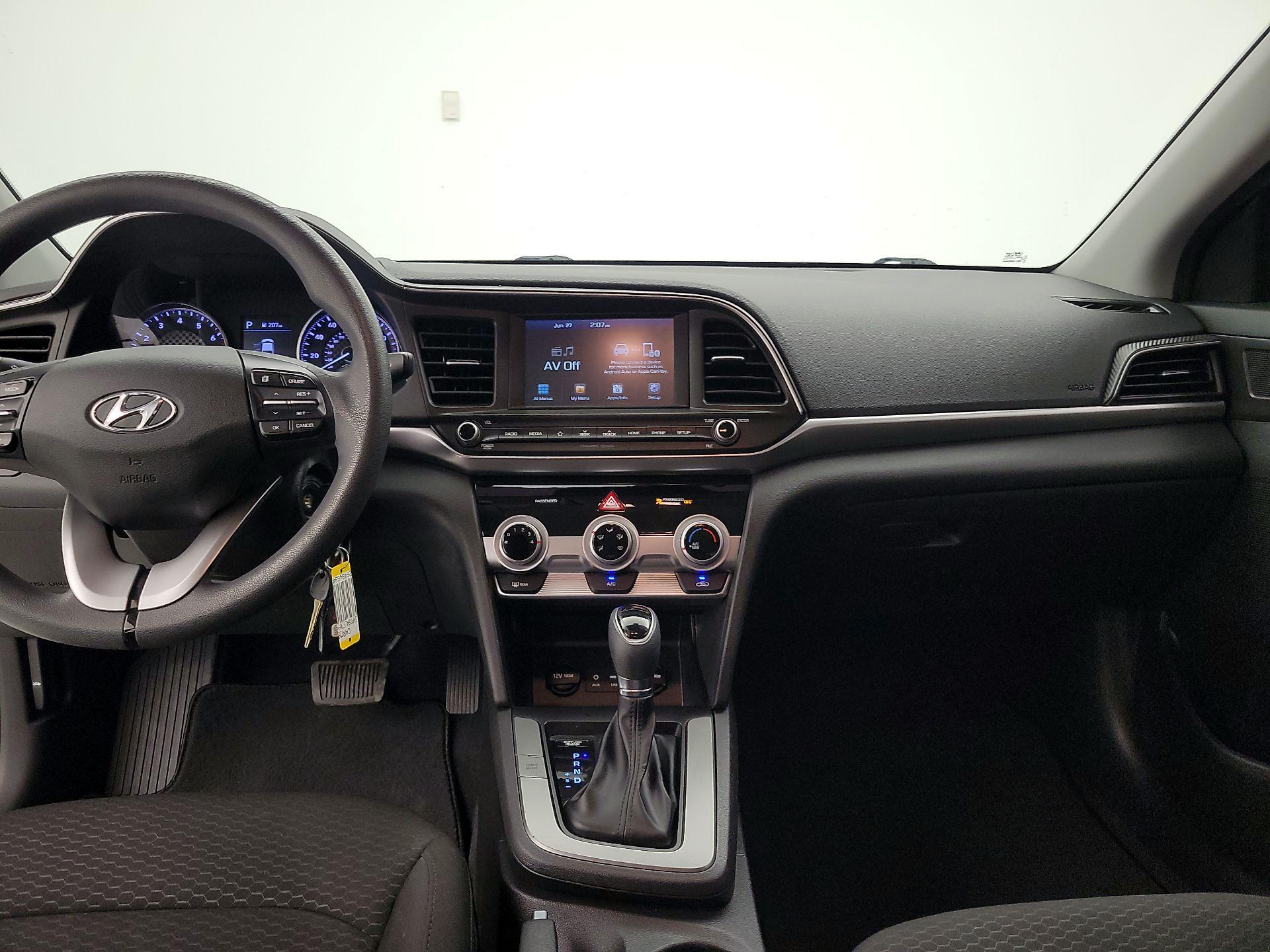 Thumbnail: 2019 Hyundai Elantra - 9