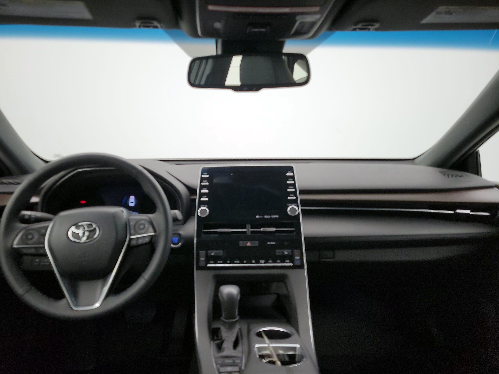 Thumbnail: 2022 Toyota Avalon - 9