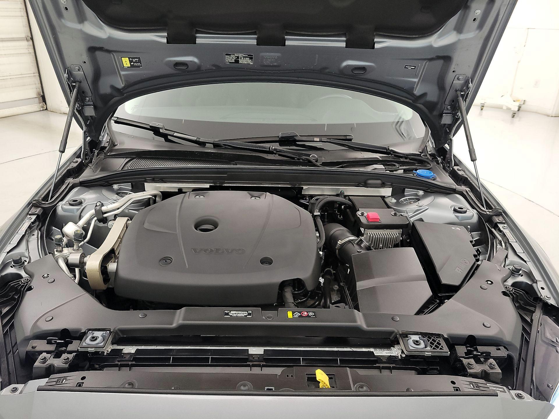 Thumbnail: 2021 Volvo S60 - 19